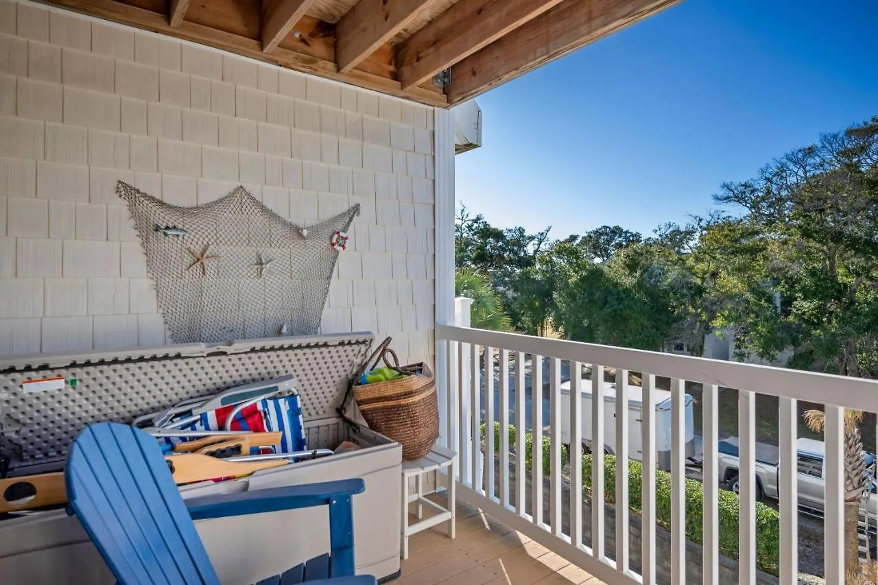 Holiday home Lava Oak Island