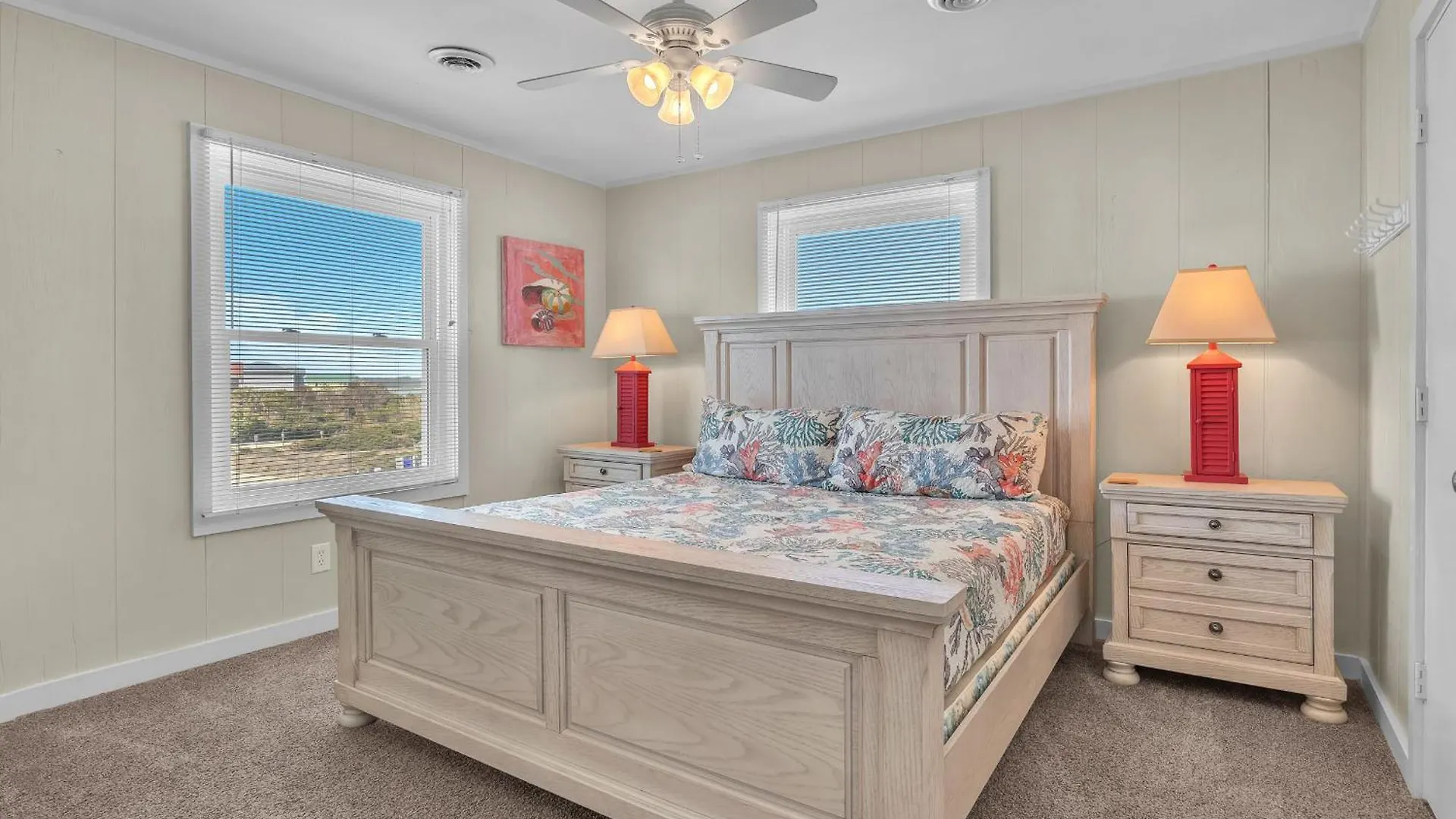 Victorias Seacret By Oak Island