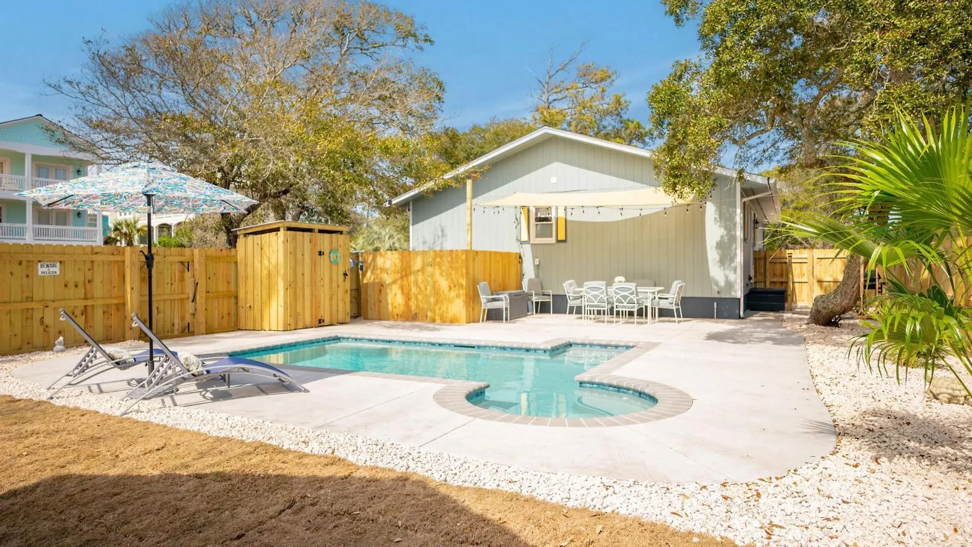 The Lazy Pelican Holiday home *