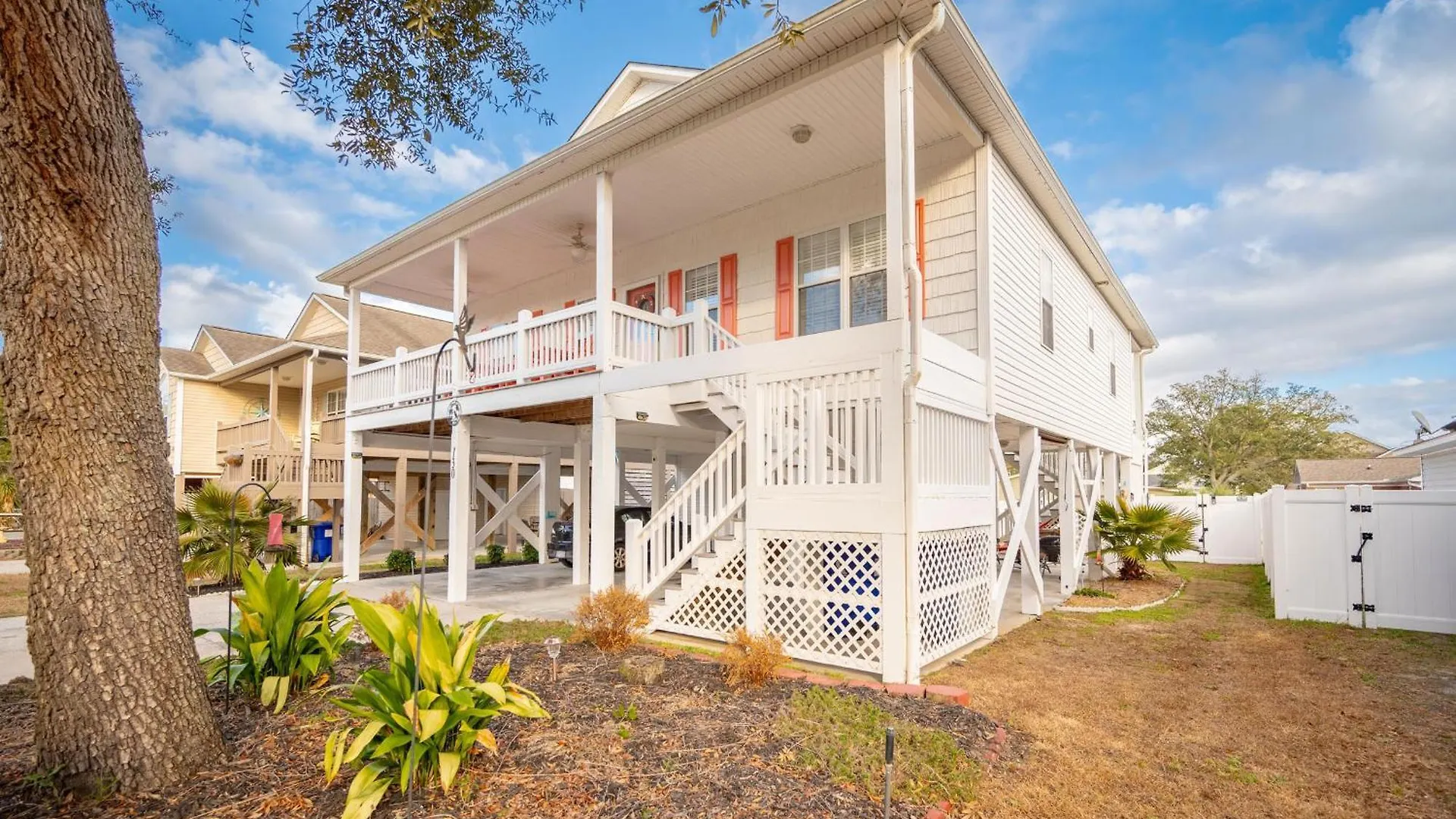 Stuck In Parrotdise Holiday home Oak Island