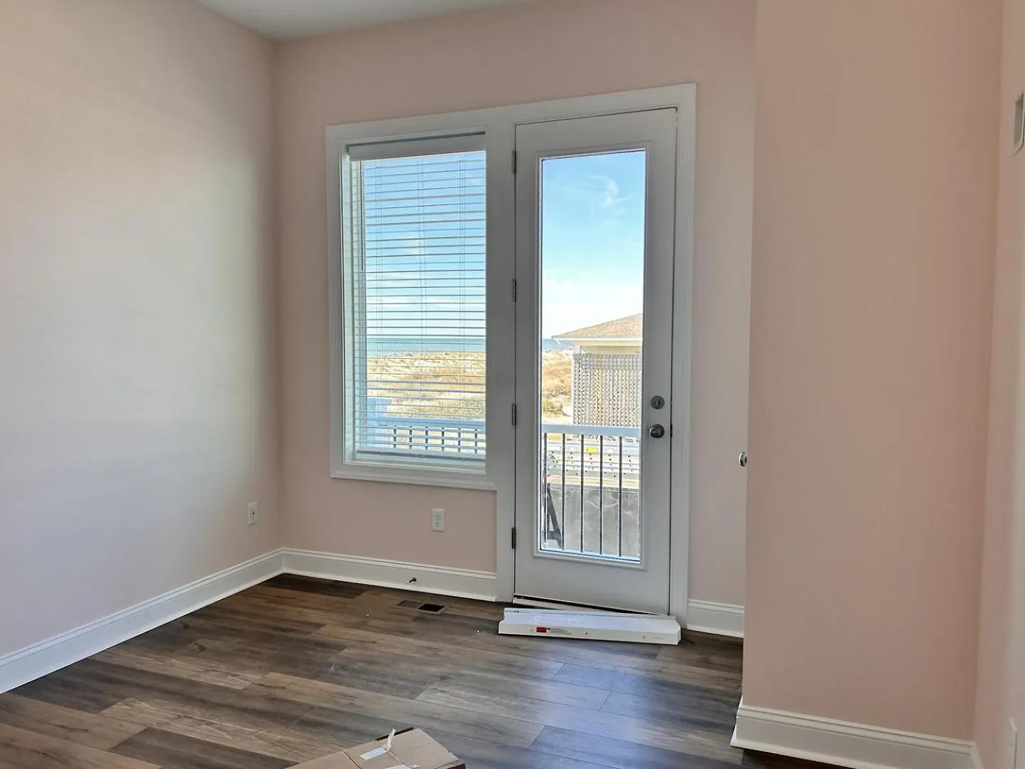 Aquila West * Oak Island