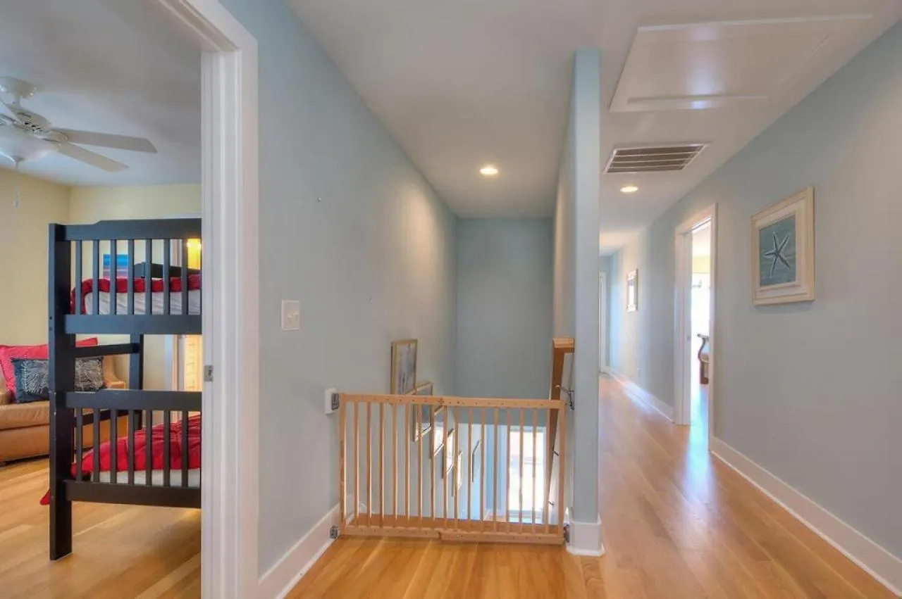 4003 E Drive Holiday home Oak Island