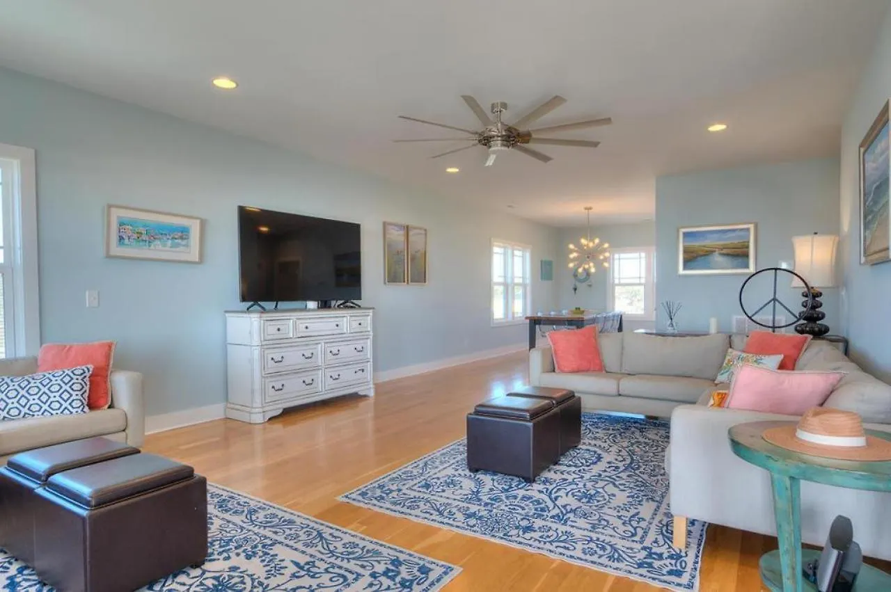 4003 E Drive Holiday home *