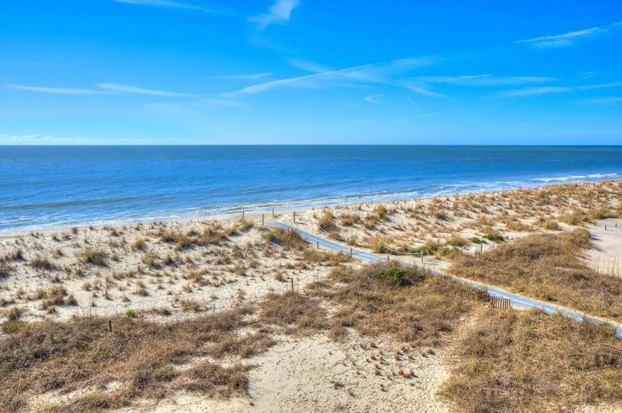 4003 E Drive Oak Island