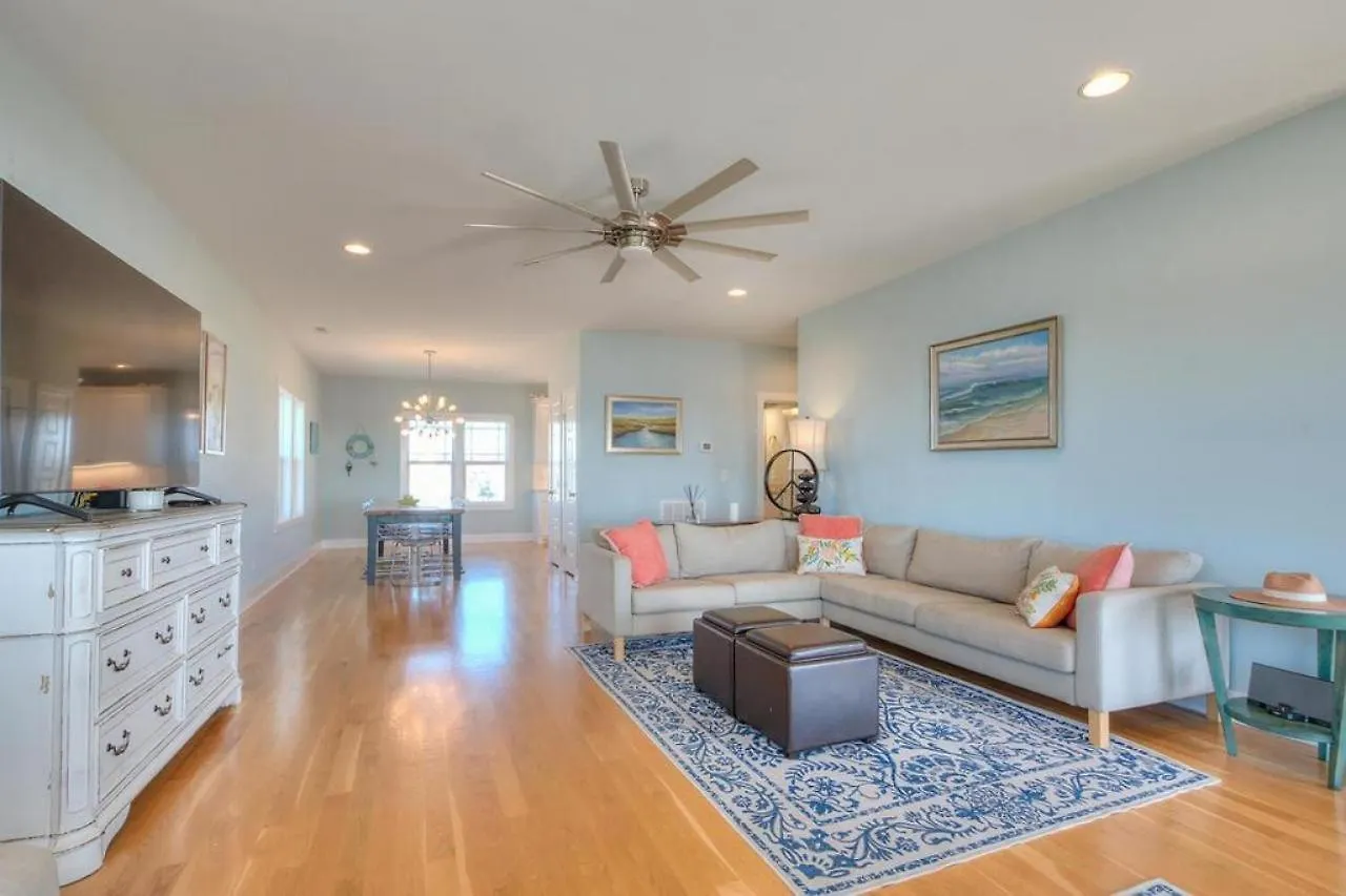 4003 E Drive