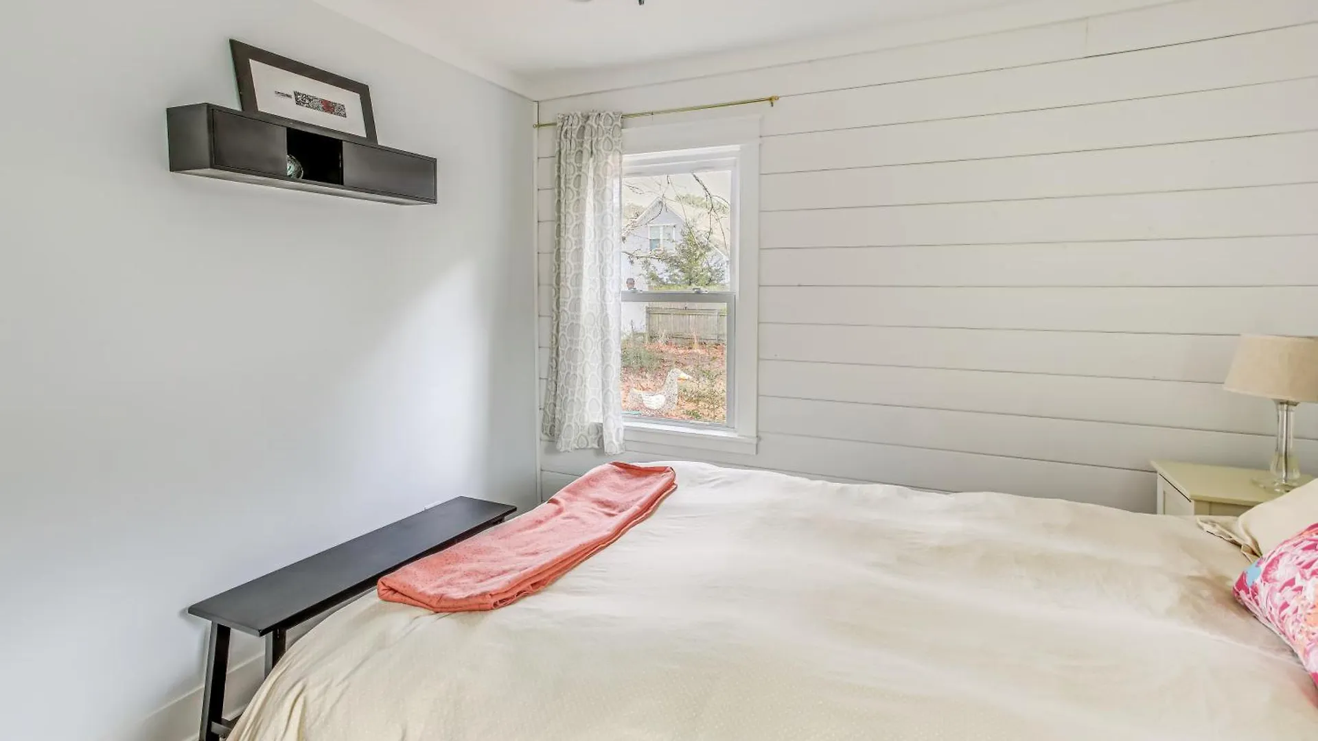 Sustainable - 1 Mi To Beach! Holiday home