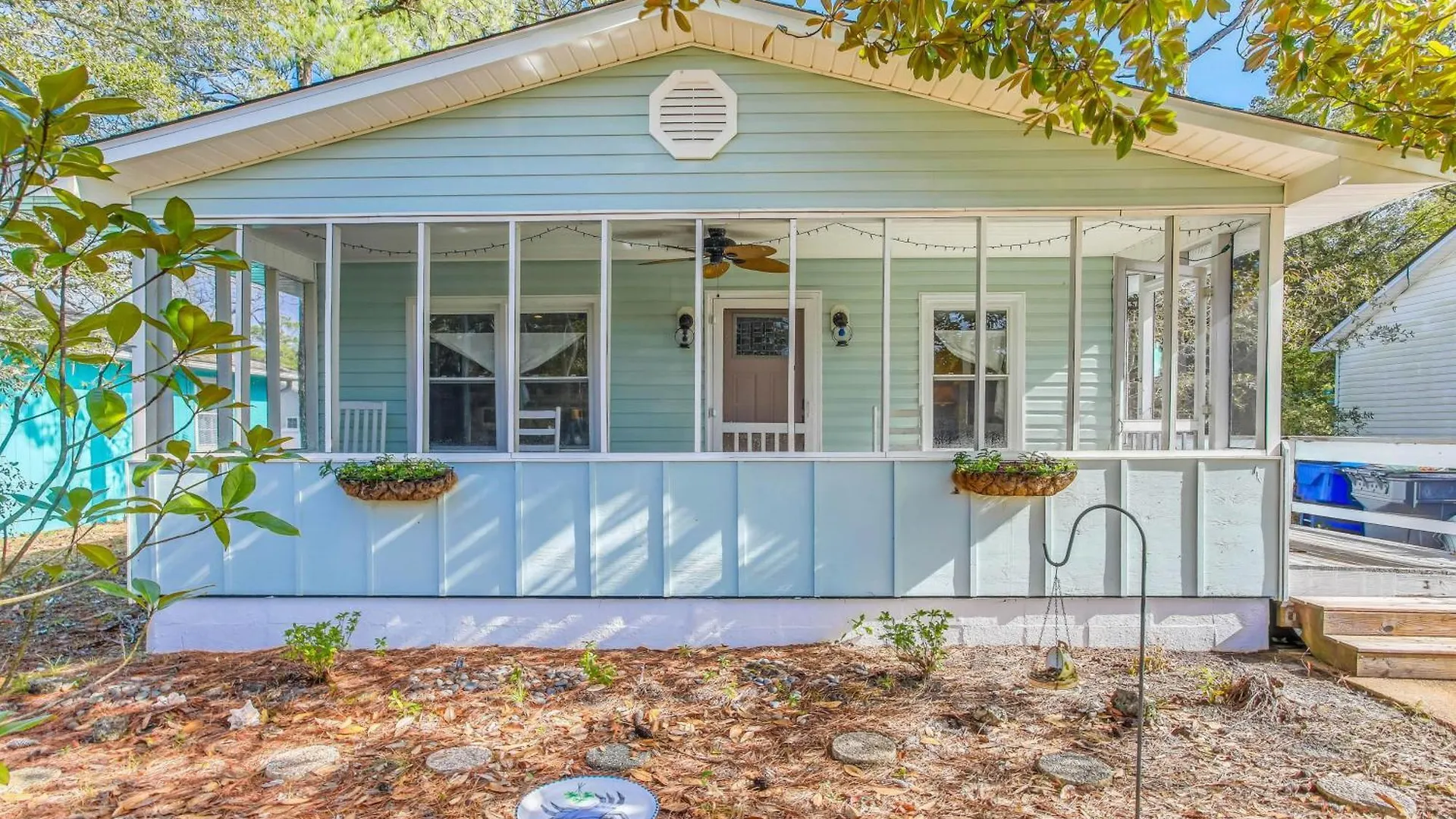 Sustainable - 1 Mi To Beach! * Oak Island
