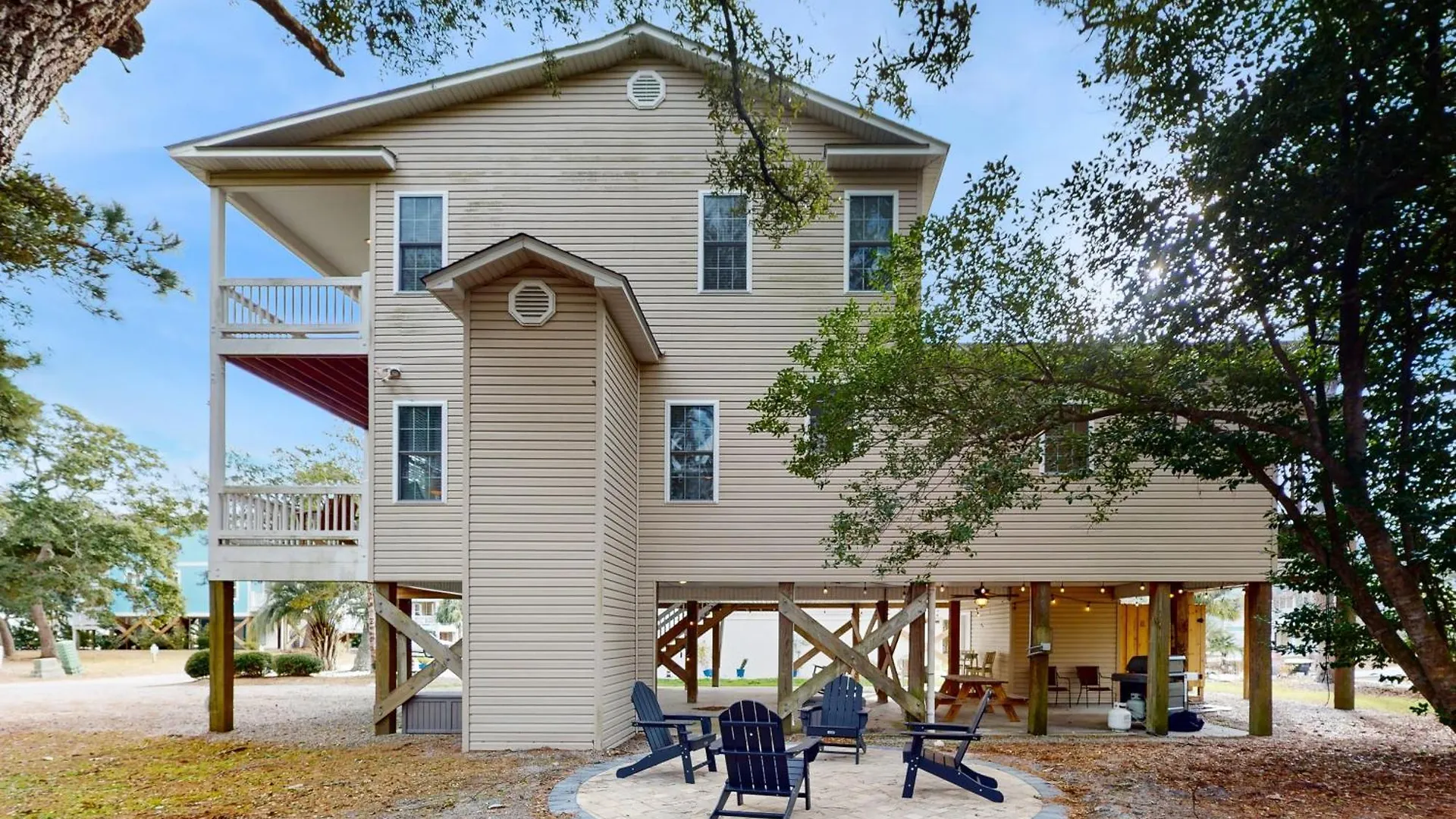 Lazy Dynamite Oak Island