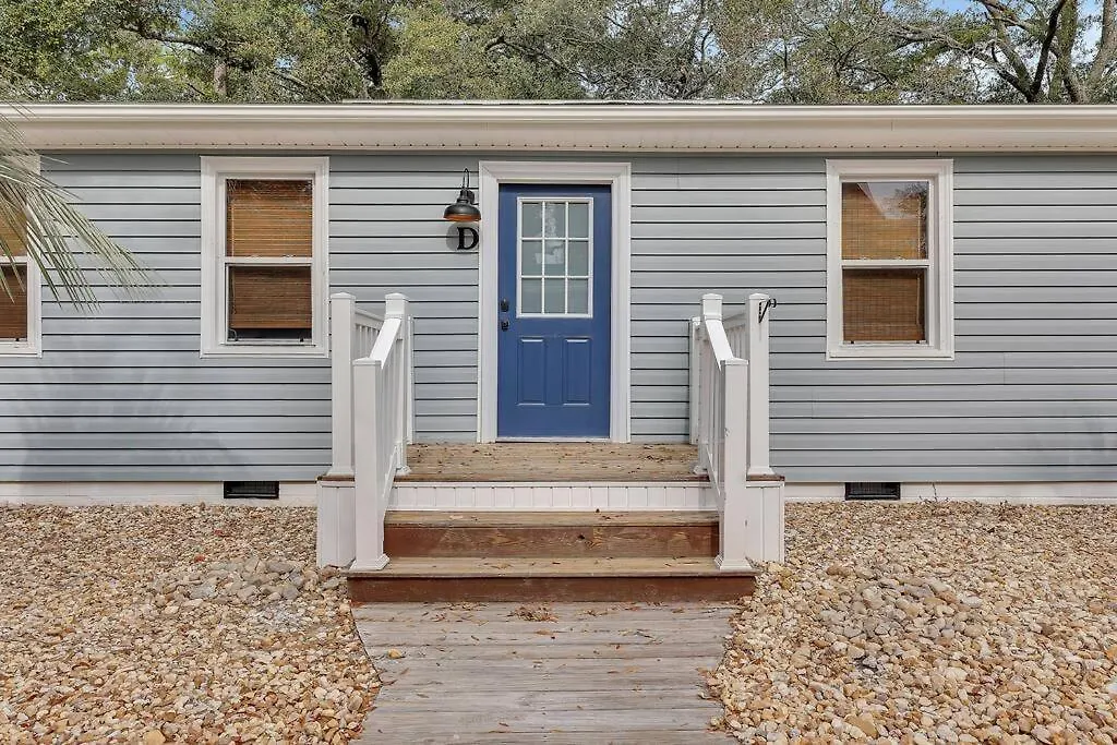 Coastal 3bd One Block From Scenic Walkway Holiday home *