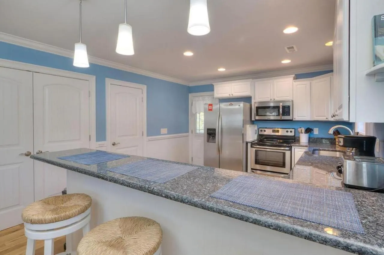 Blue Escape Oak Island