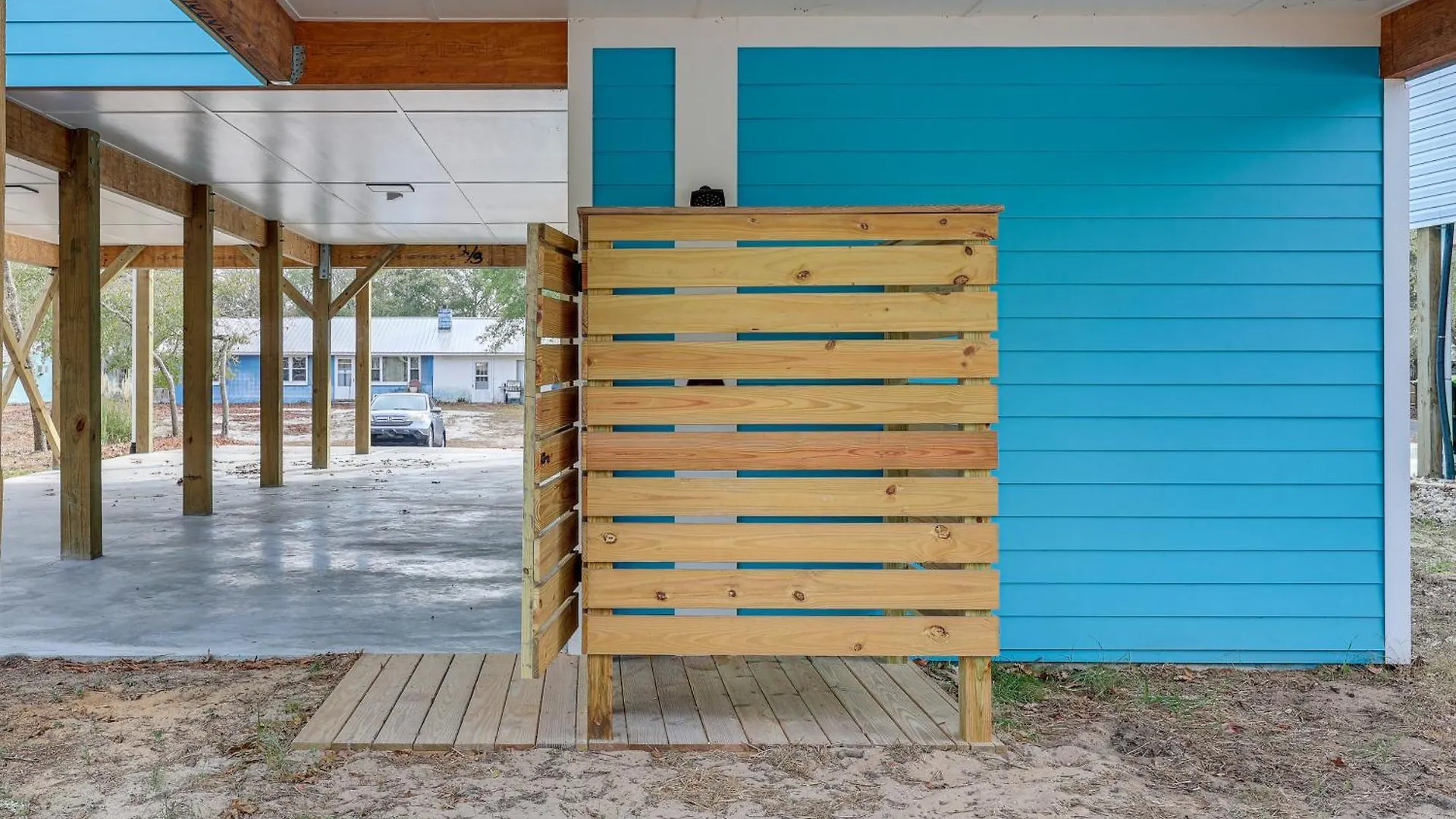 Holiday home Coastal With Covered Deck! Oak Island
