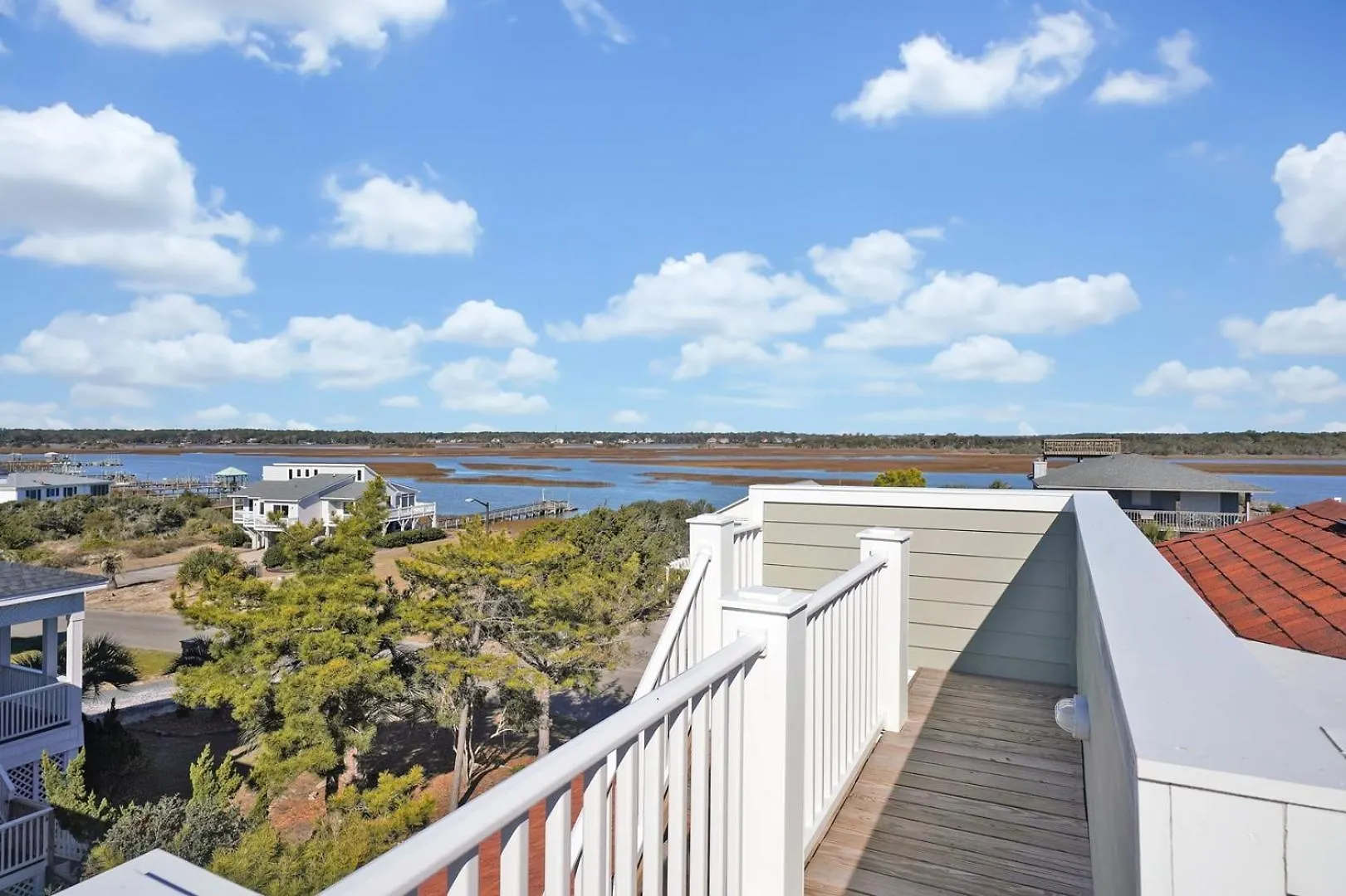 2 Tides Oak Island
