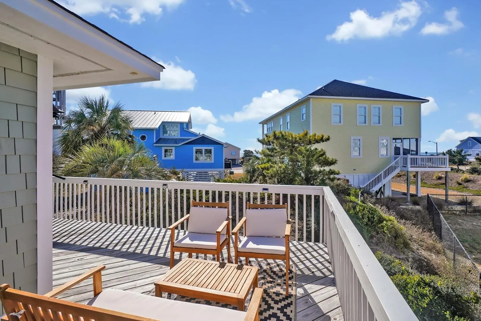 Holiday home 2 Tides Oak Island