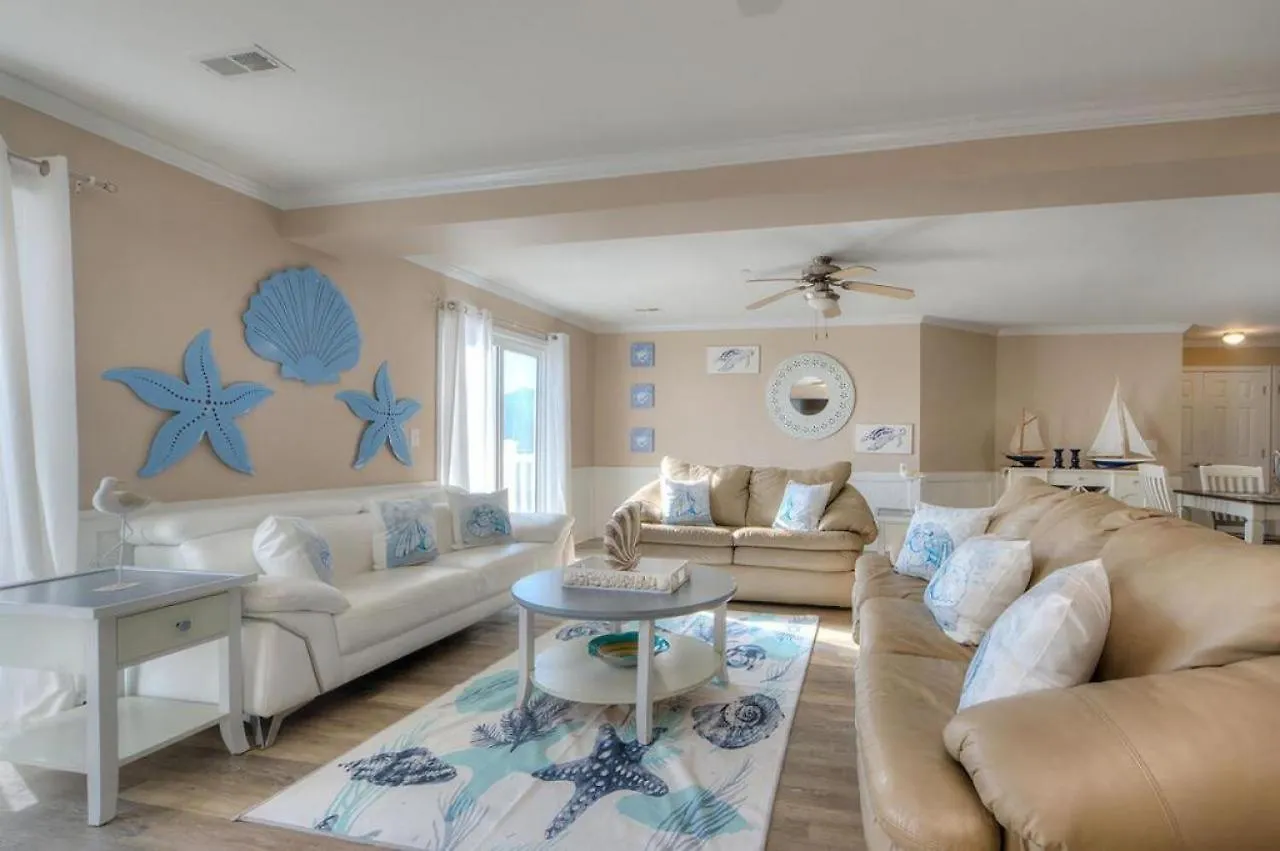 Ocean Walk 1103 *