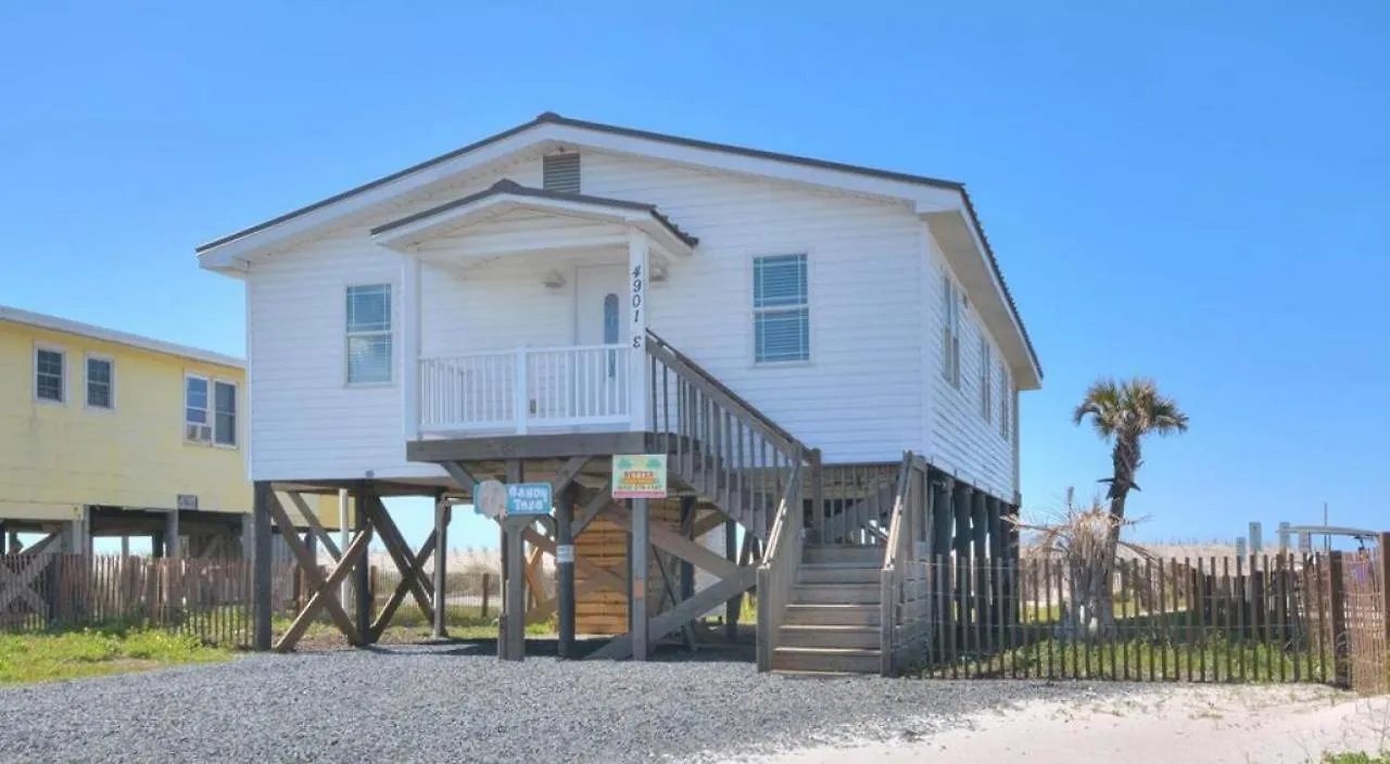10 Sandy Toes Holiday home *