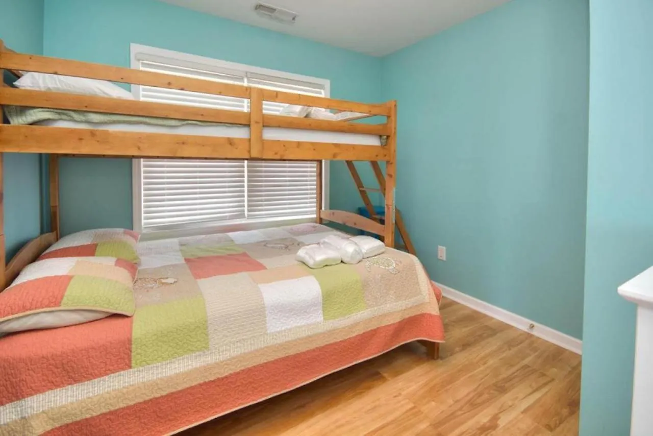 10 Sandy Toes Oak Island