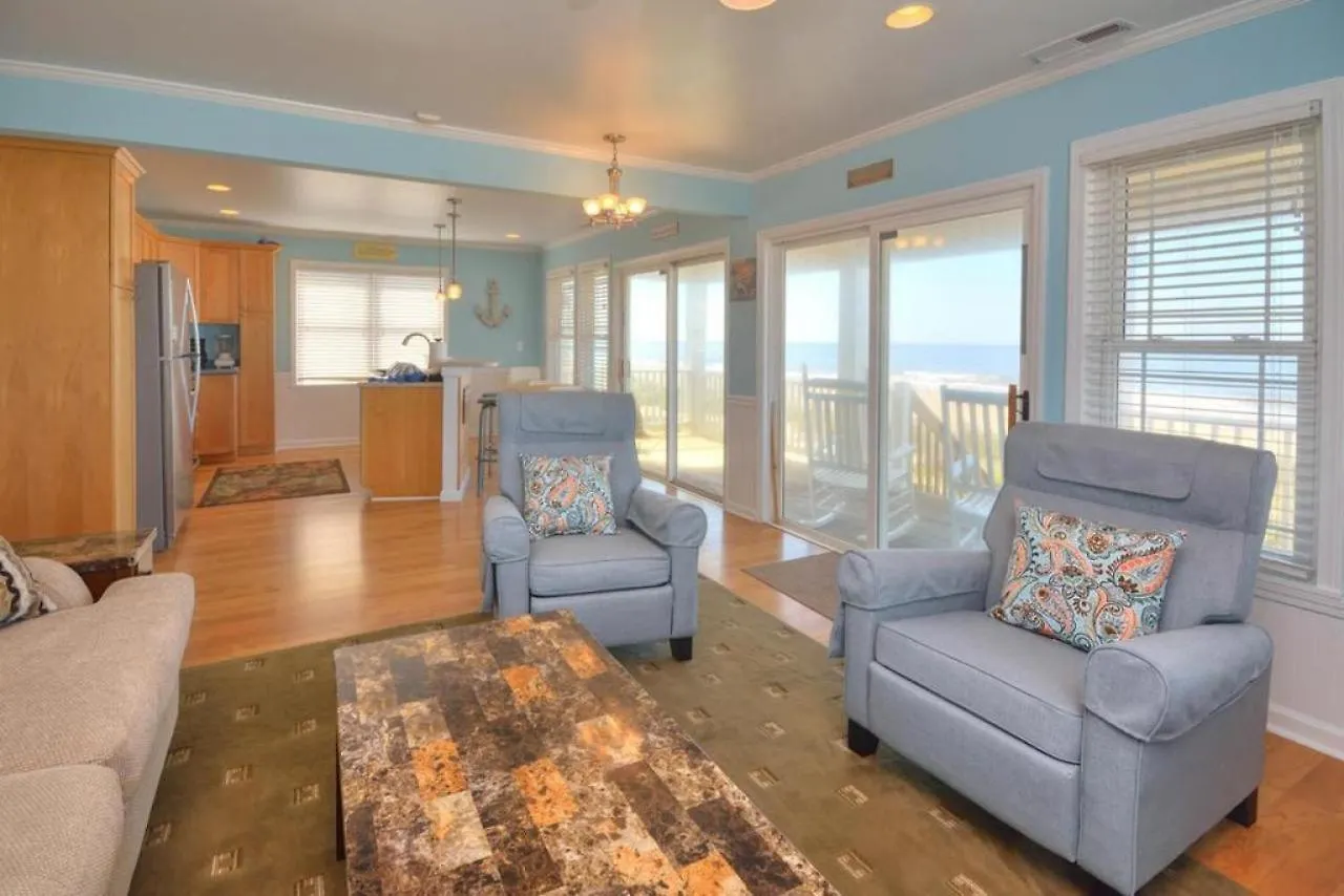 10 Sandy Toes Holiday home *