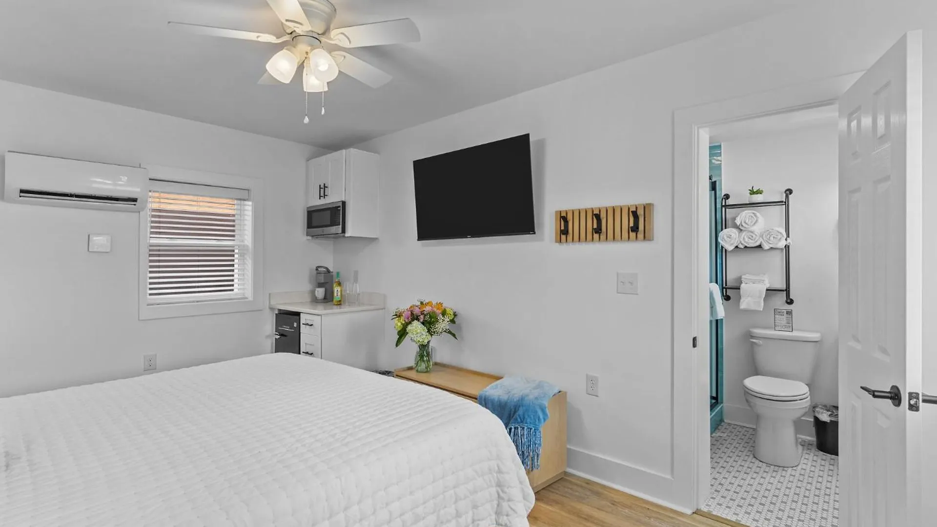 The House At By Carolina Apartment Oak Island