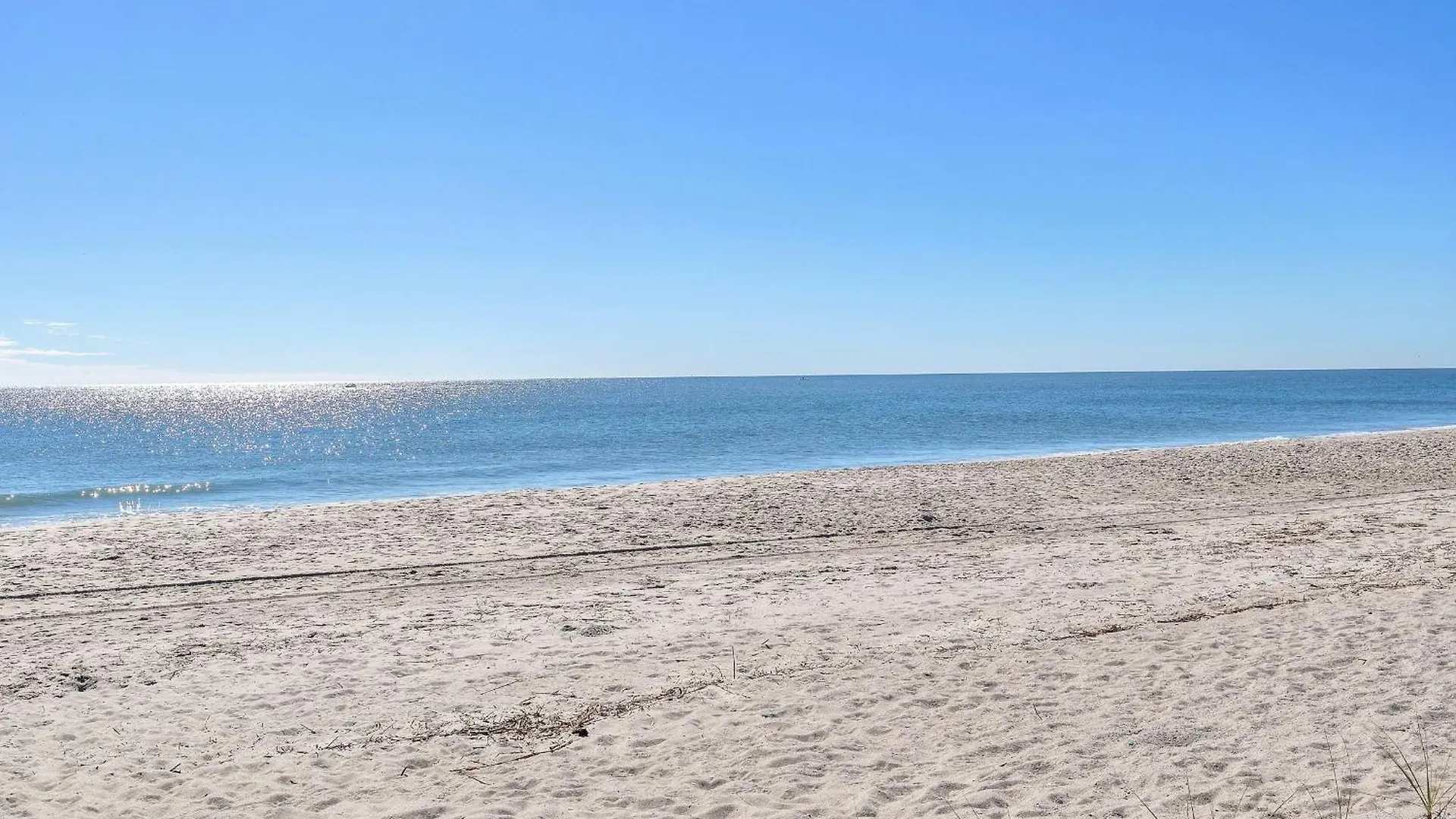 Holiday home Front Row By Oak Island