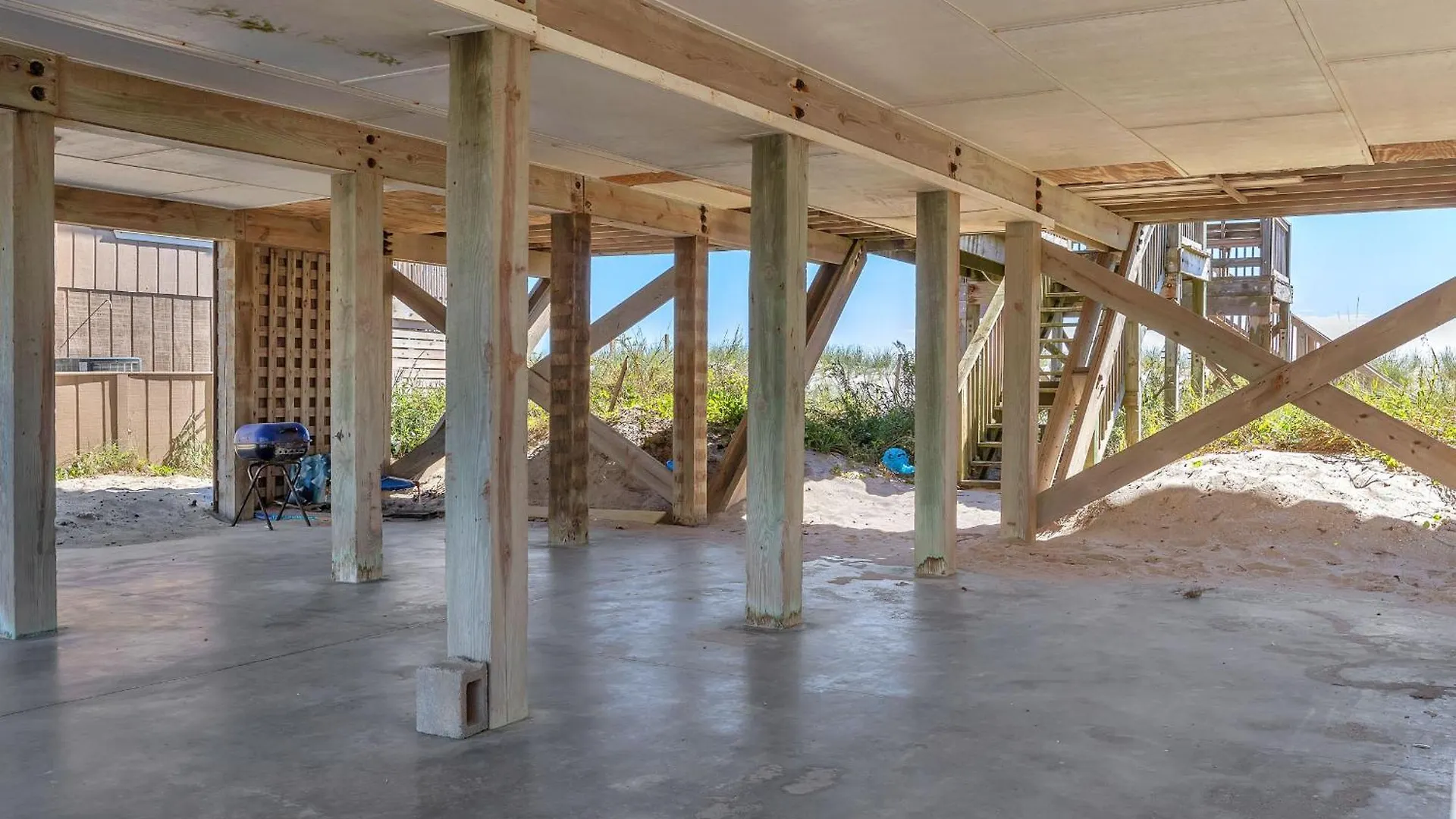 Holiday home Front Row By Oak Island