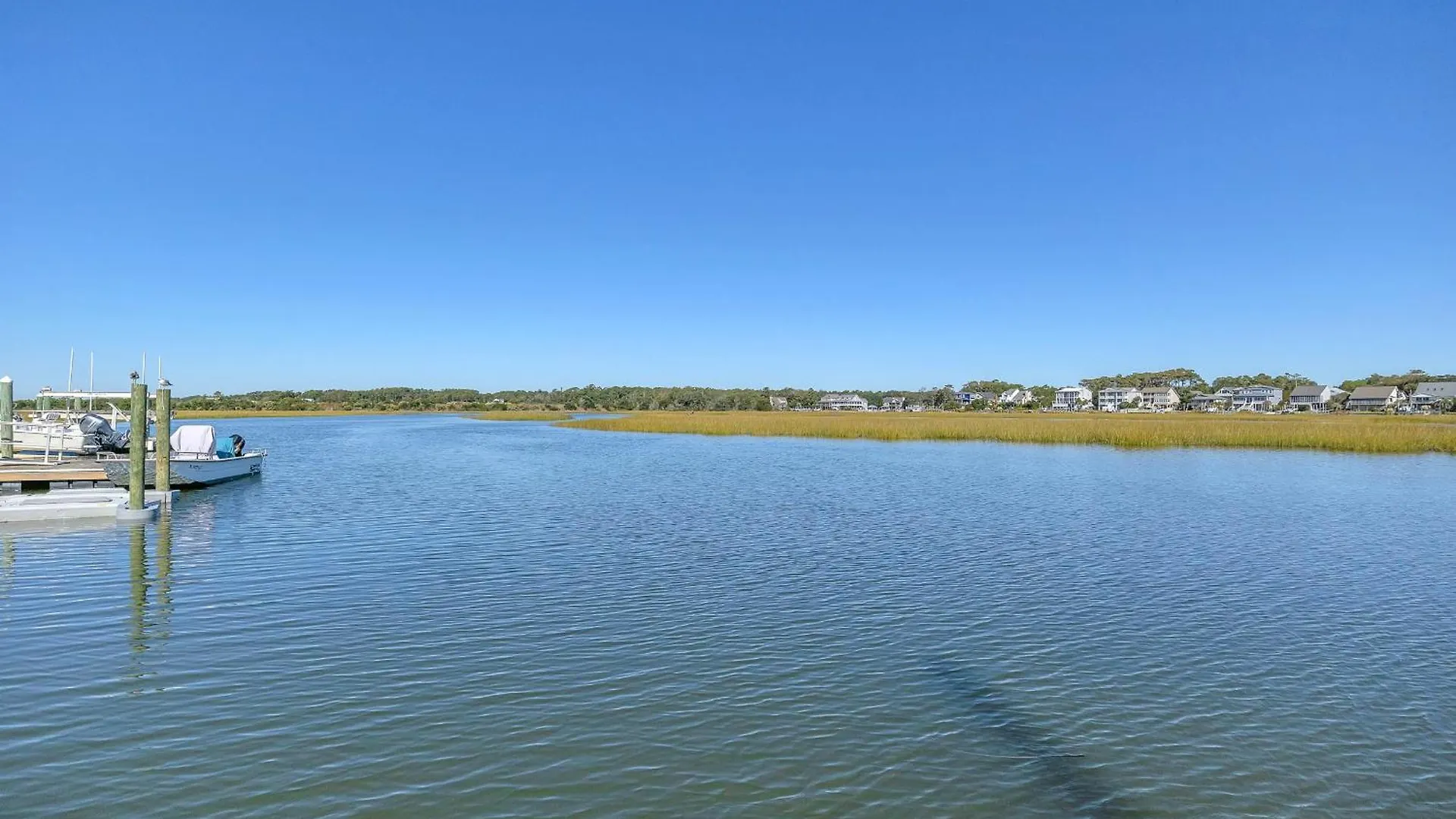 Fountains Folly By Holiday home Oak Island