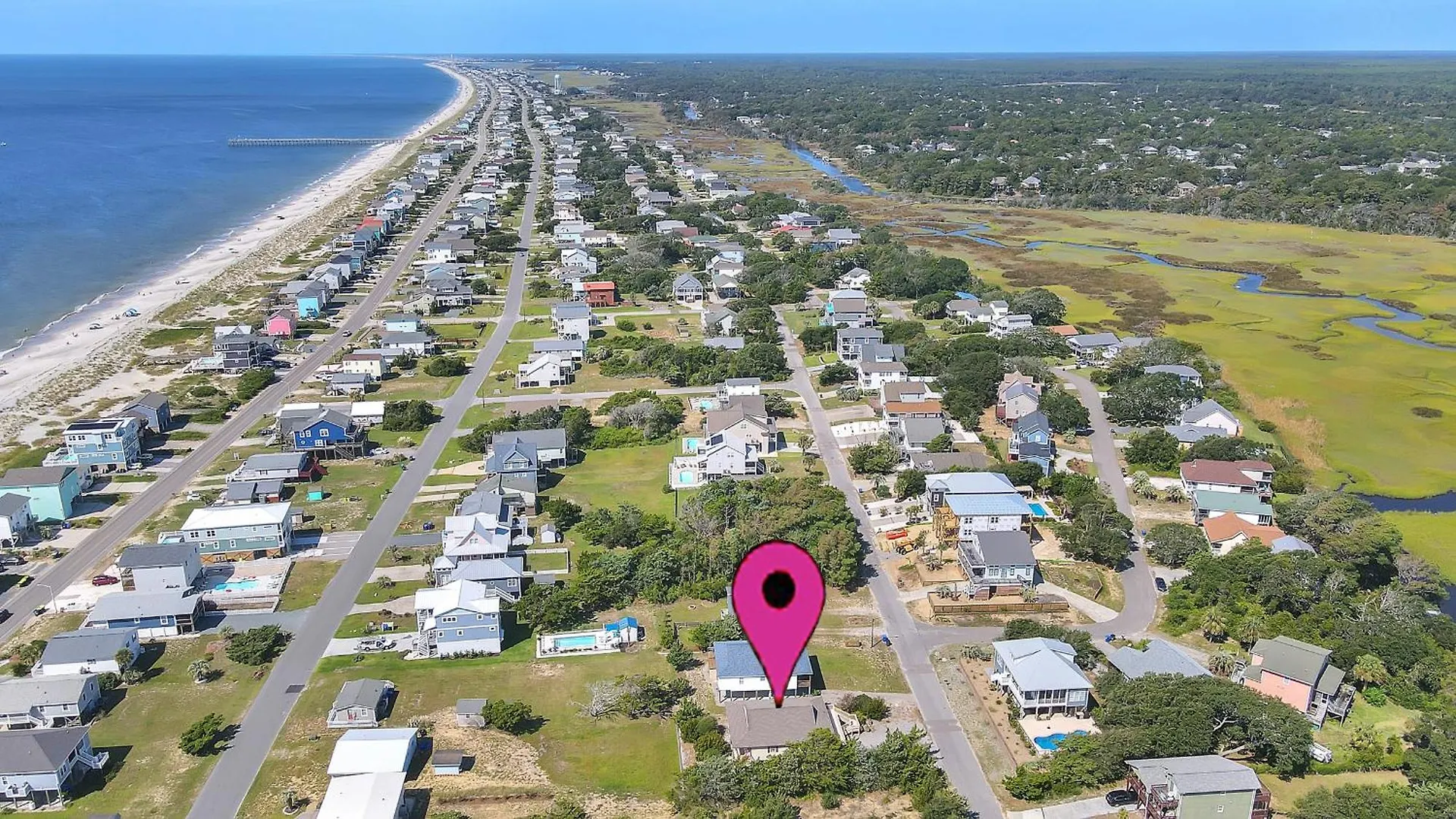 Pelican Palace By Oak Island