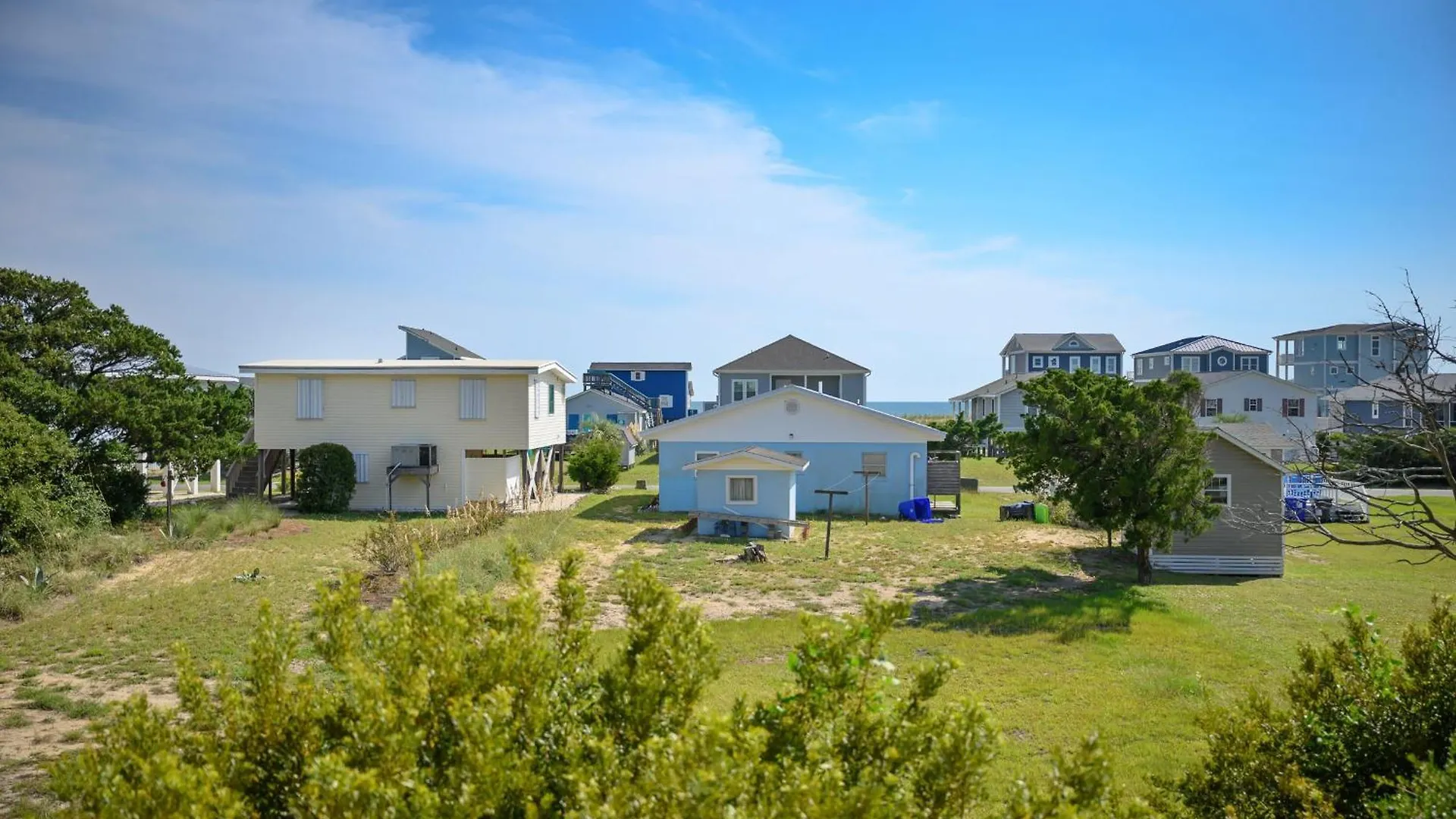Pelican Palace By * Oak Island