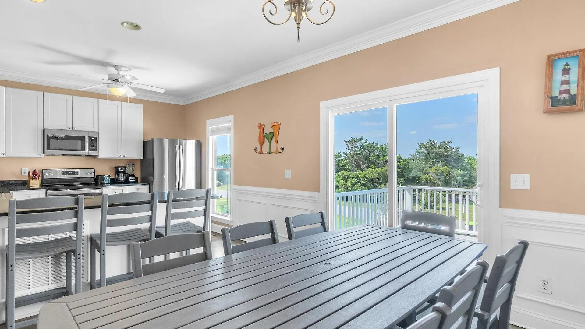 Dont Worry Happy By Holiday home Oak Island