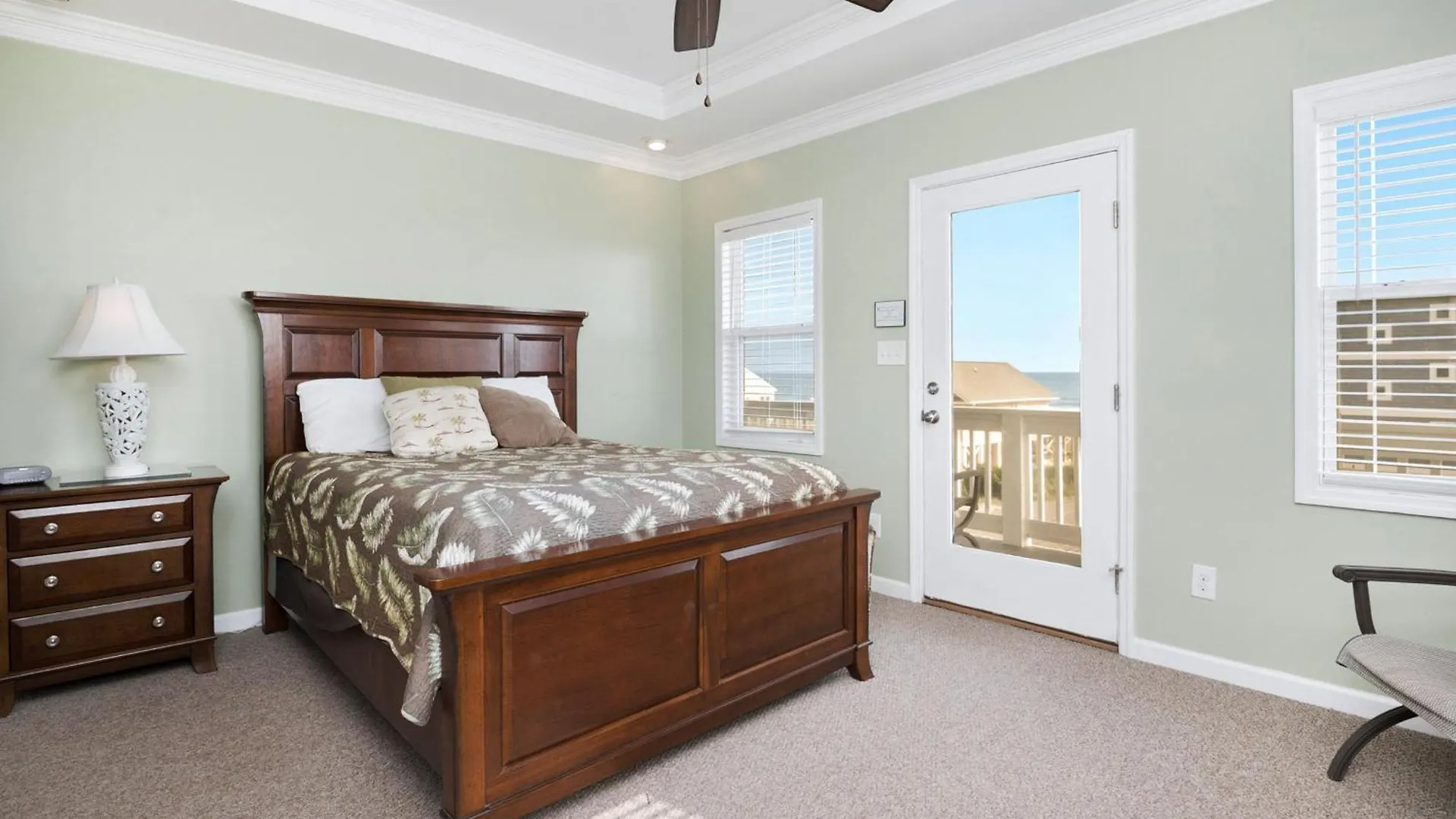 Is It By Holiday home Oak Island