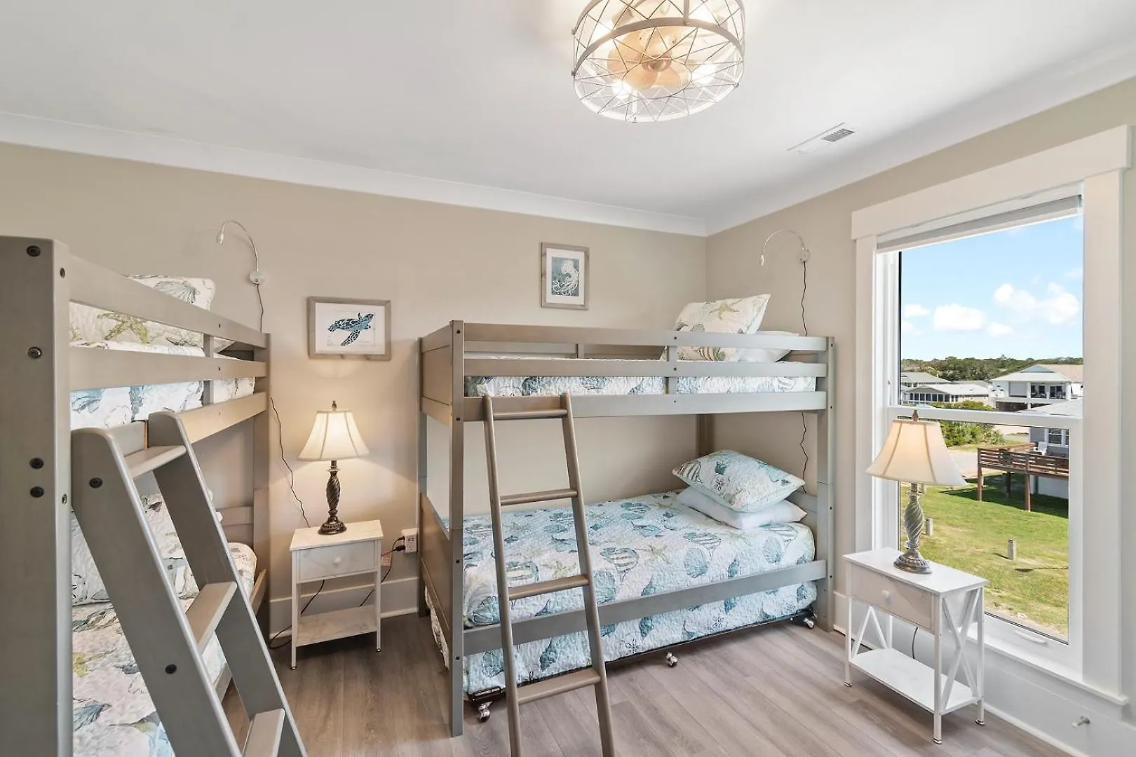 Ocean's Edge Holiday home *
