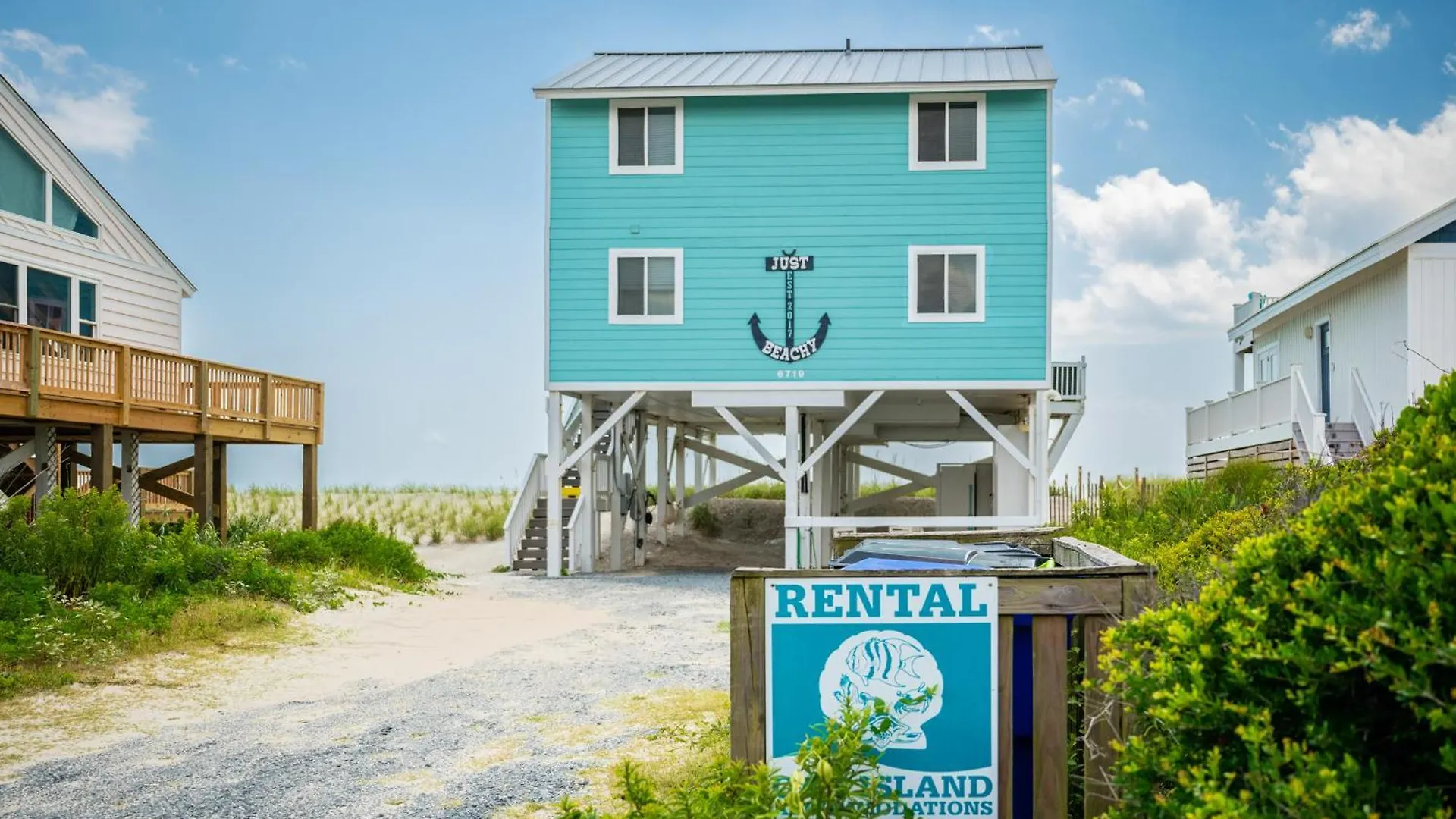 Just Beachy By * Oak Island
