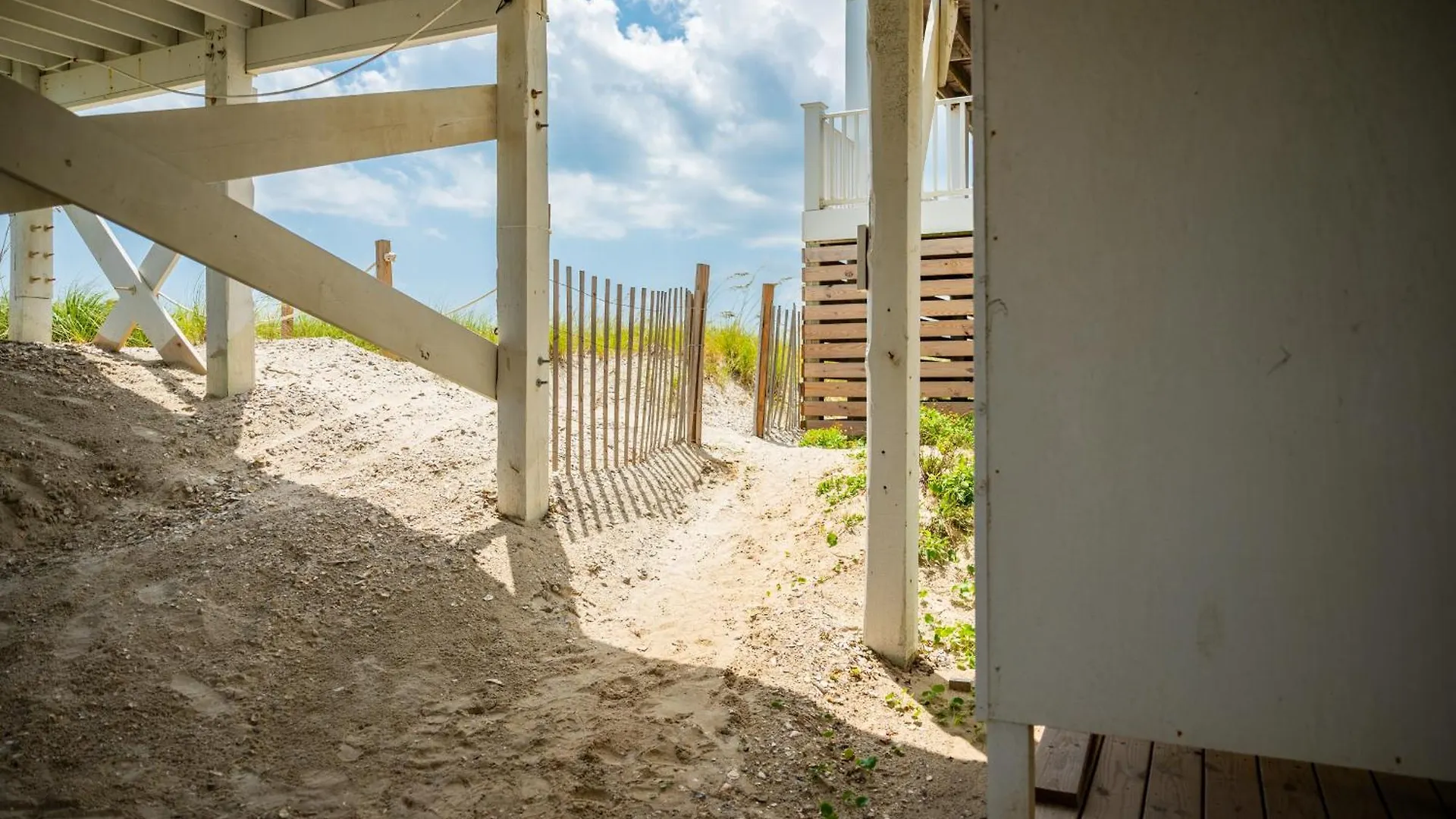 Just Beachy By * Oak Island