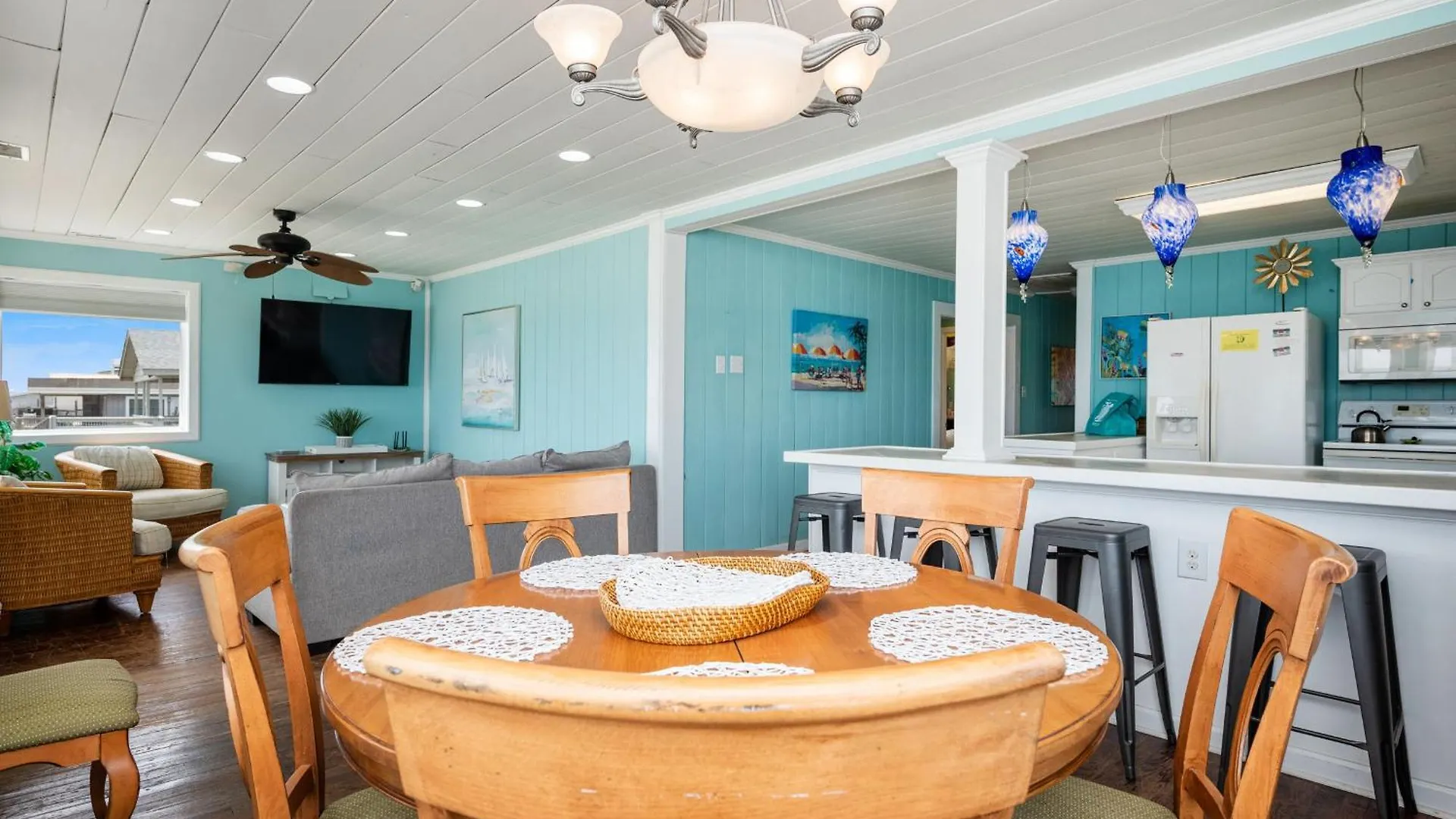 Diamond In The Rough By Holiday home