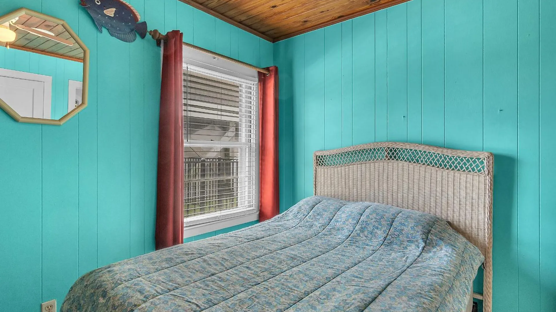 Papas Place By * Oak Island
