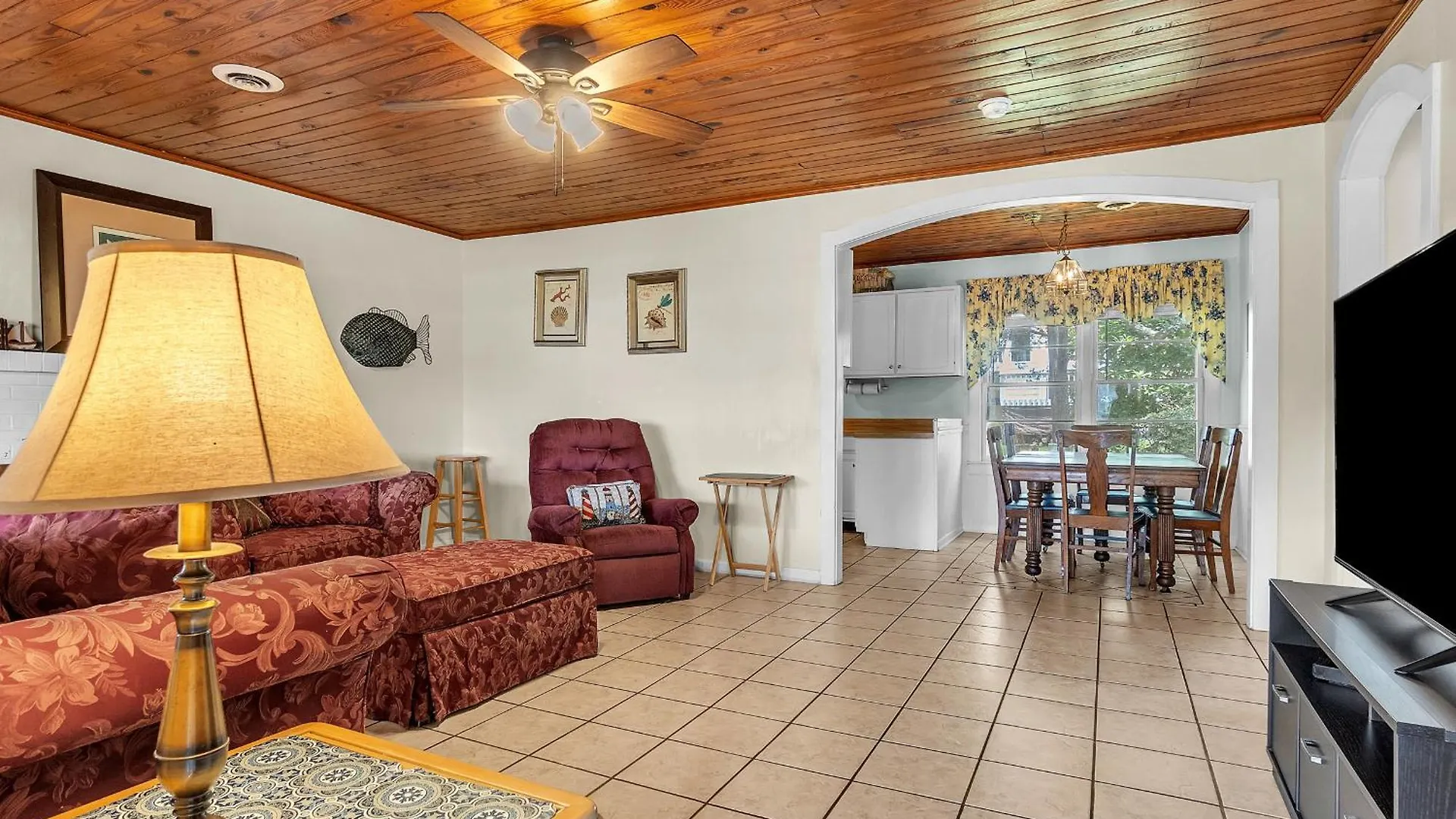 Papas Place By