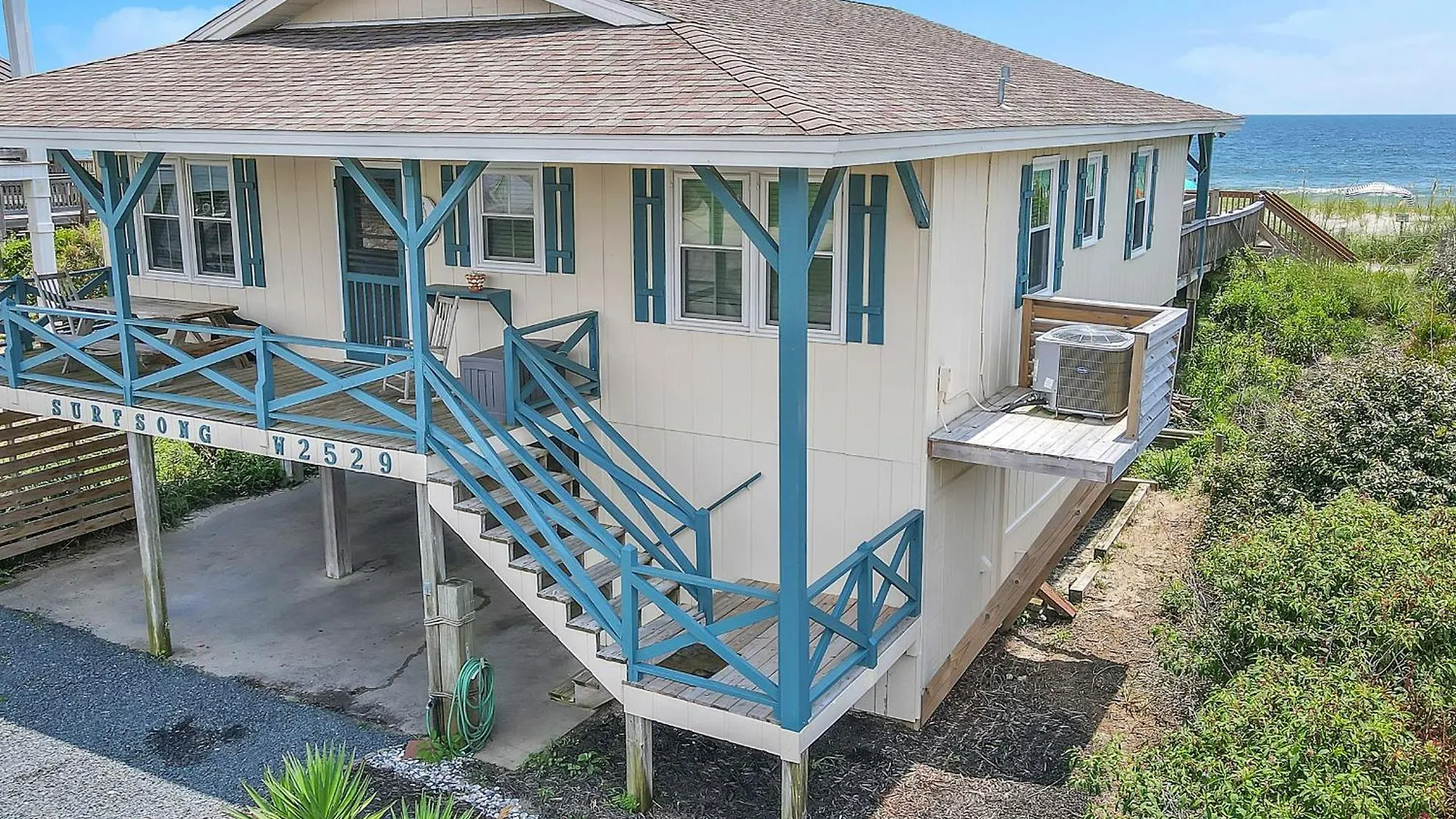 Holiday home Surfsong By Oak Island