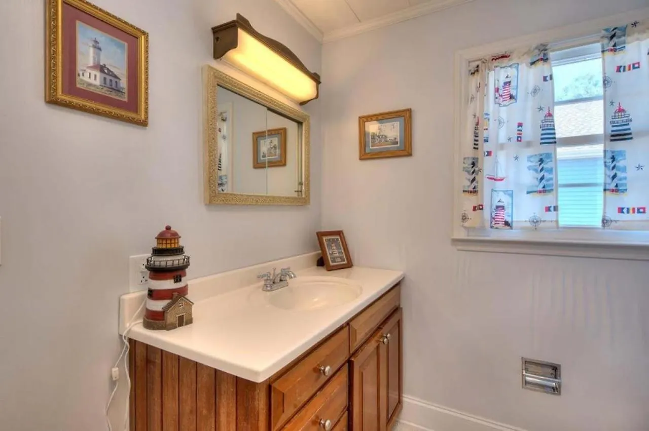 Holiday home Mo, The Merrier Oak Island