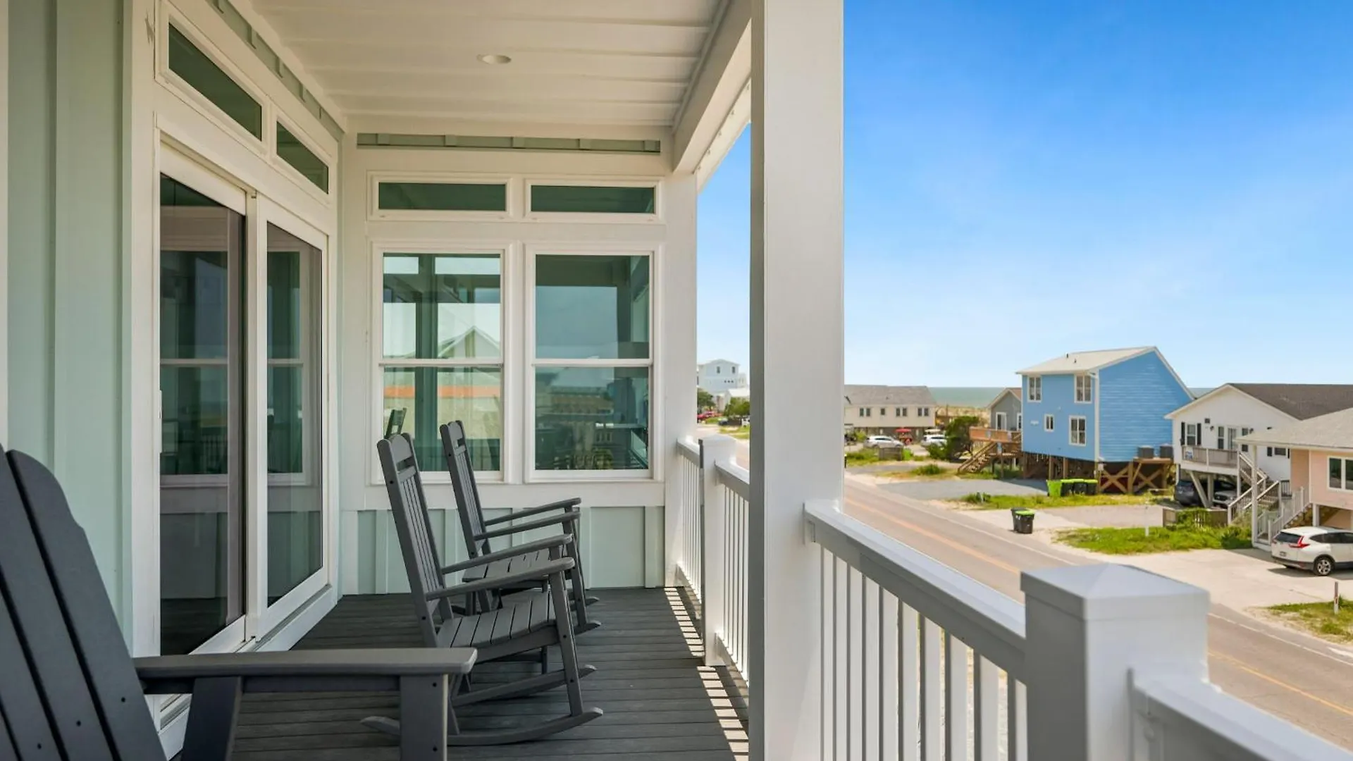 Holiday home Tan And No Plan Oak Island