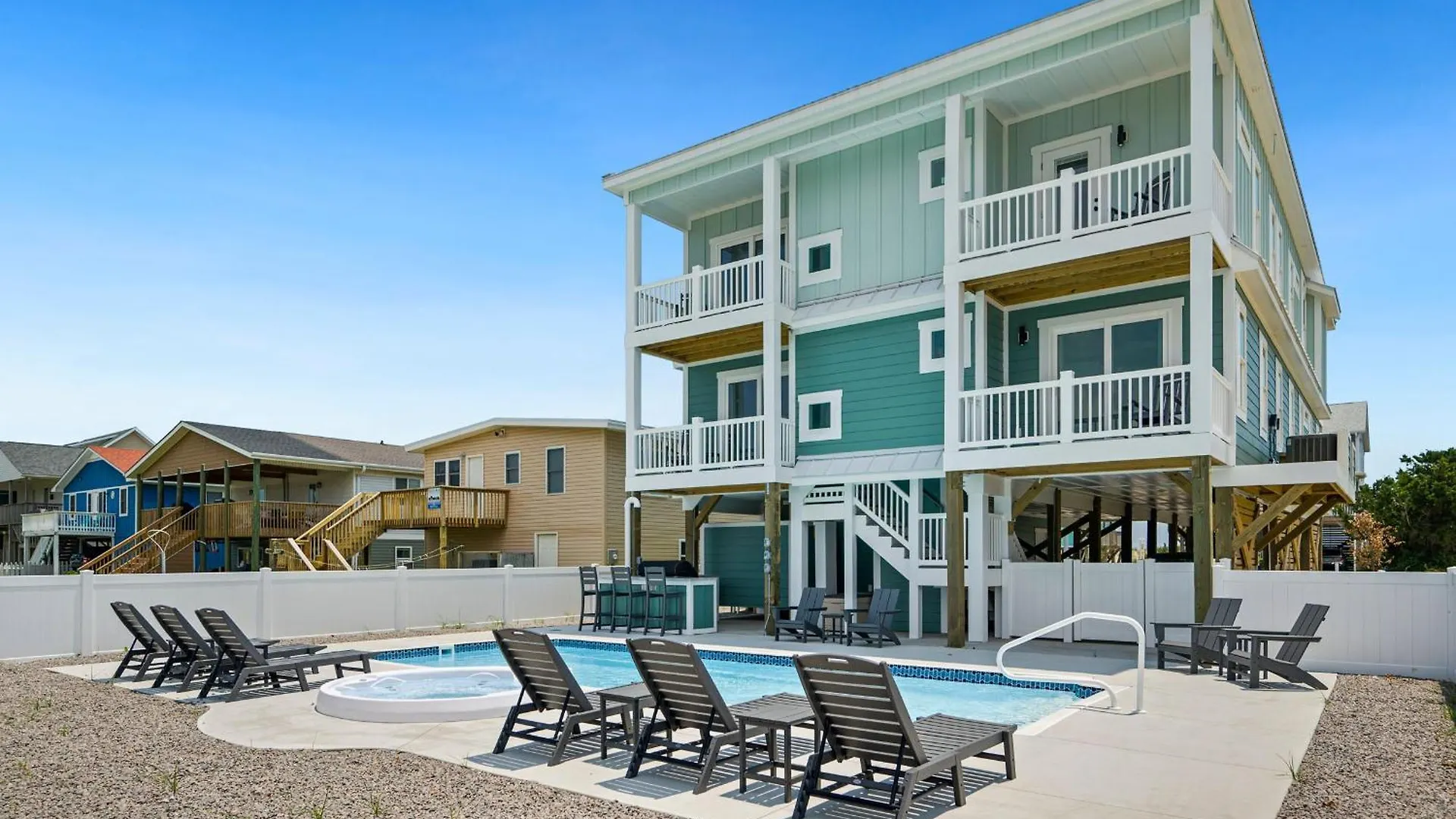 Tan And No Plan Holiday home