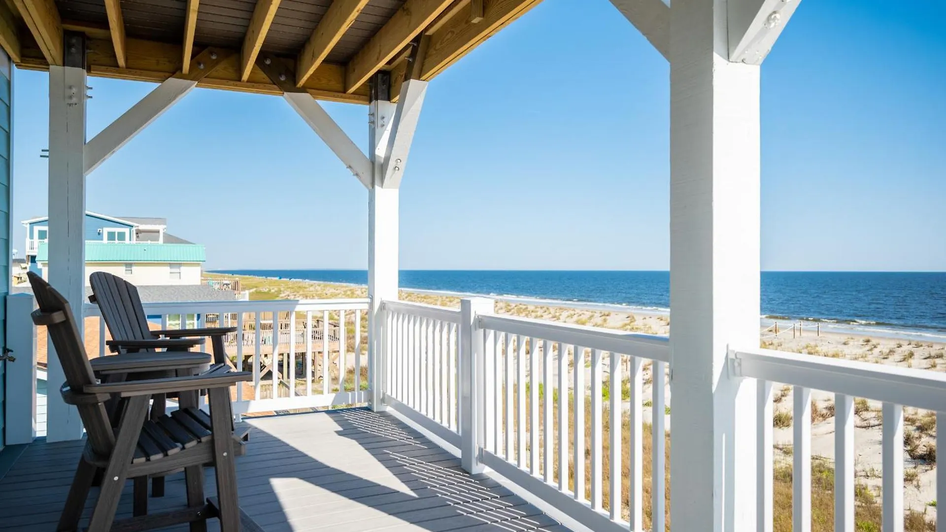 Holiday home Waves Of Joy Oak Island