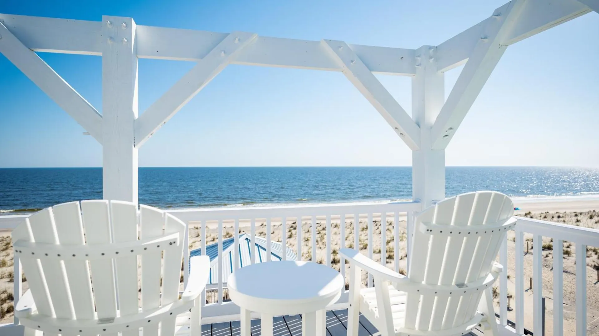 Holiday home Waves Of Joy Oak Island