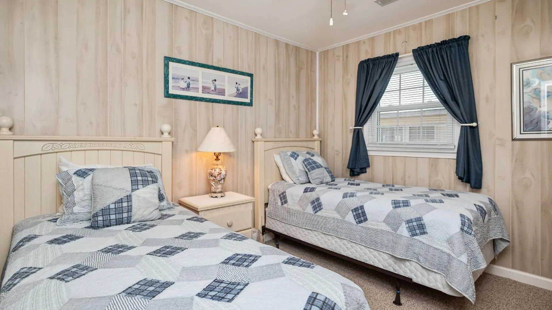 Dip By Holiday home *