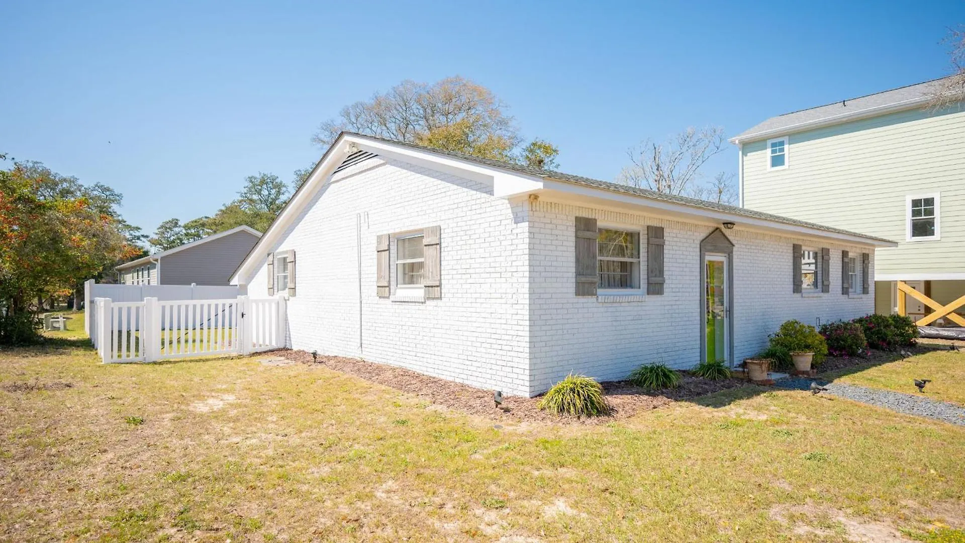 Holiday home 123 By The Sea