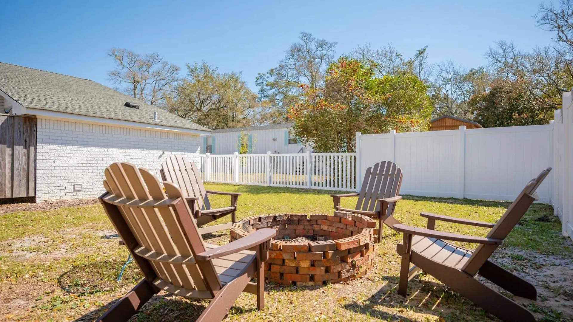 123 By The Sea Oak Island