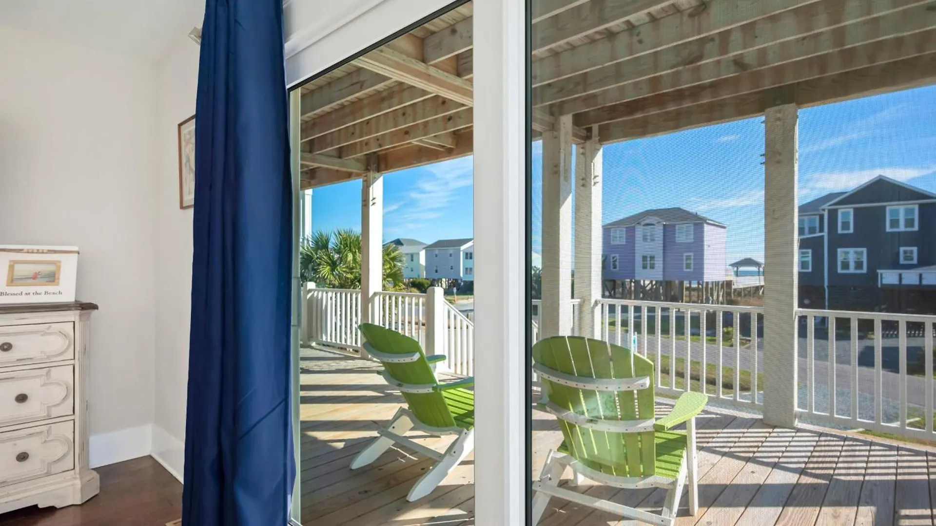 Panama Breeze Oak Island
