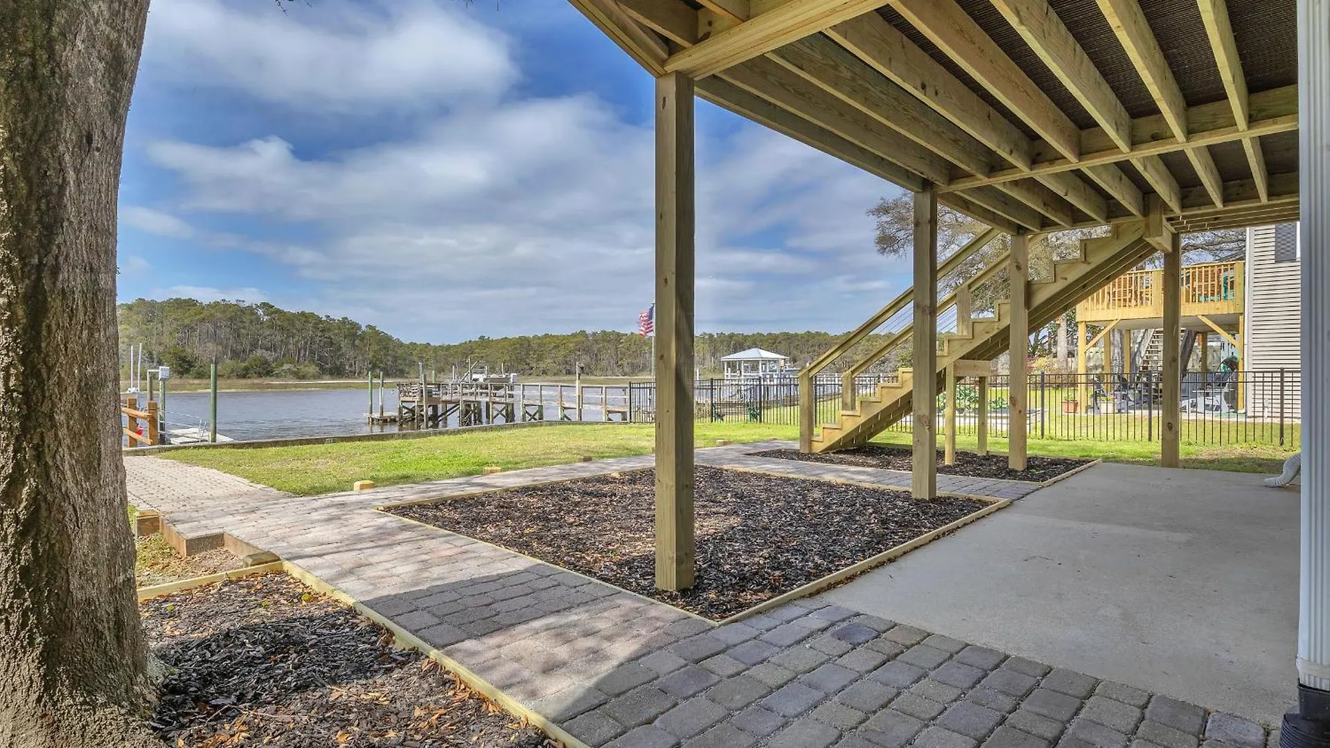 Holiday home Yacht View Oak Island