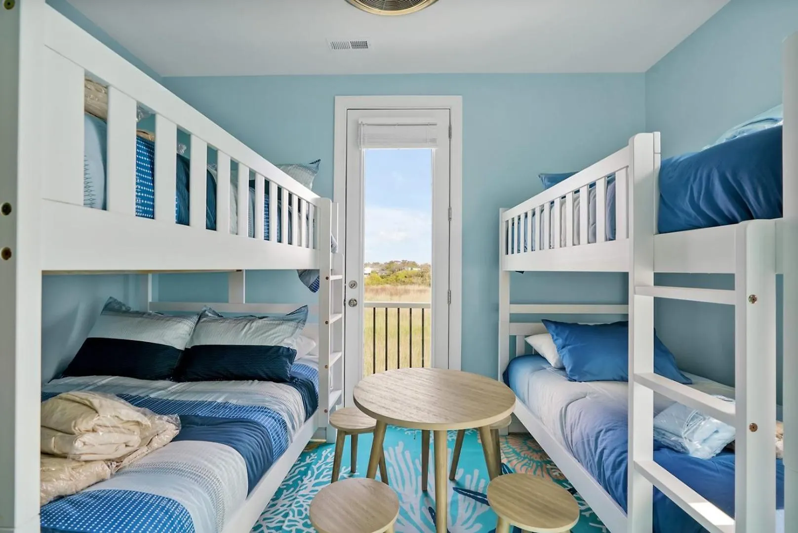 Aquila West Holiday home