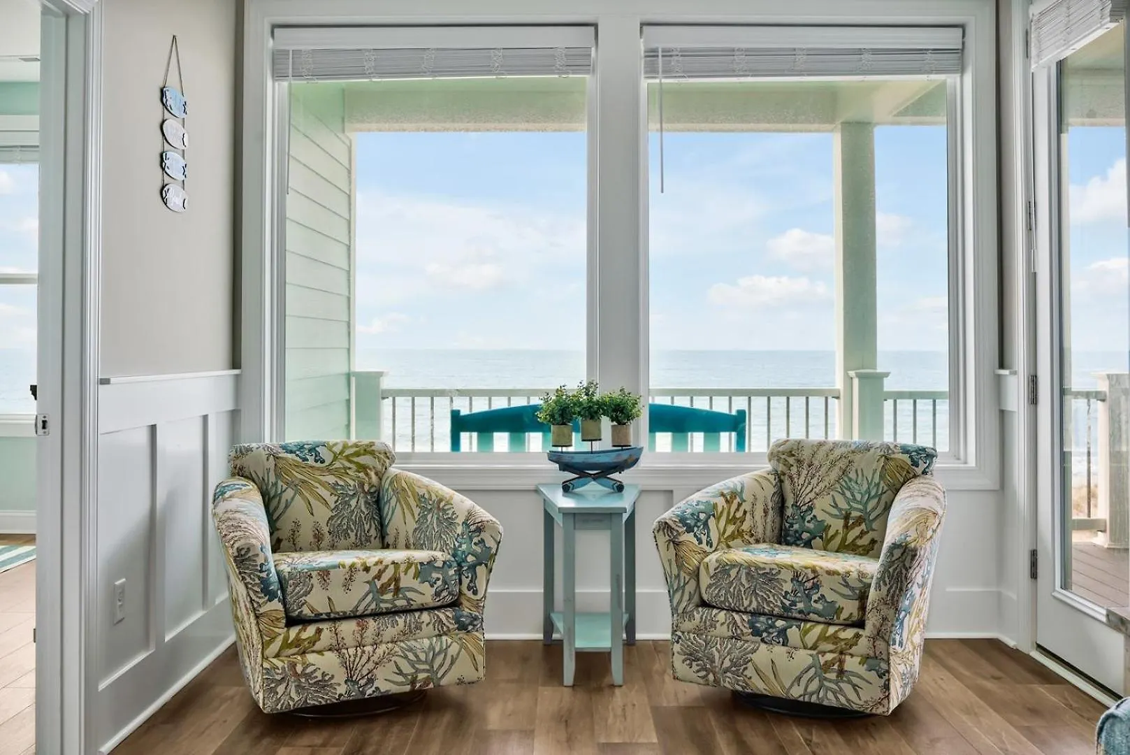 Aquila West * Oak Island