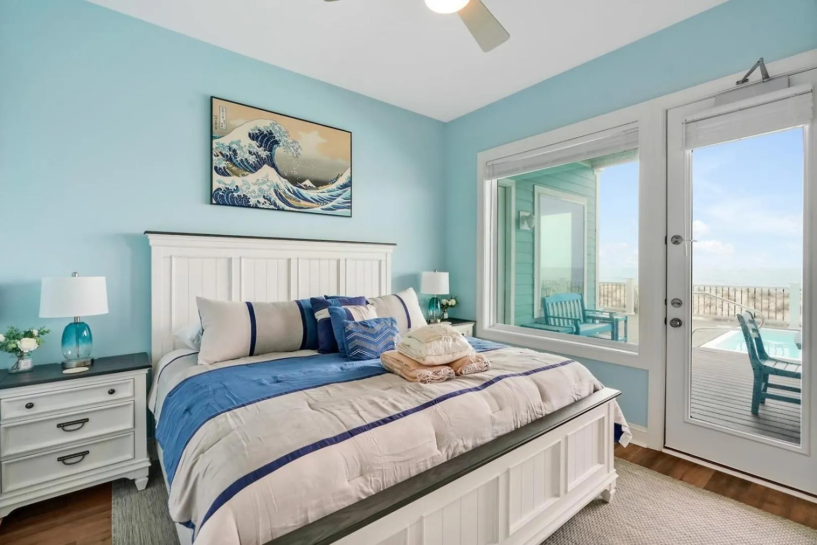Aquila West Oak Island