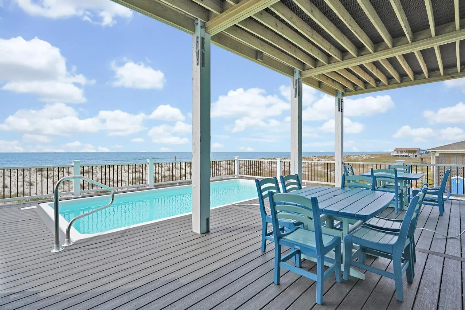 Aquila West Holiday home